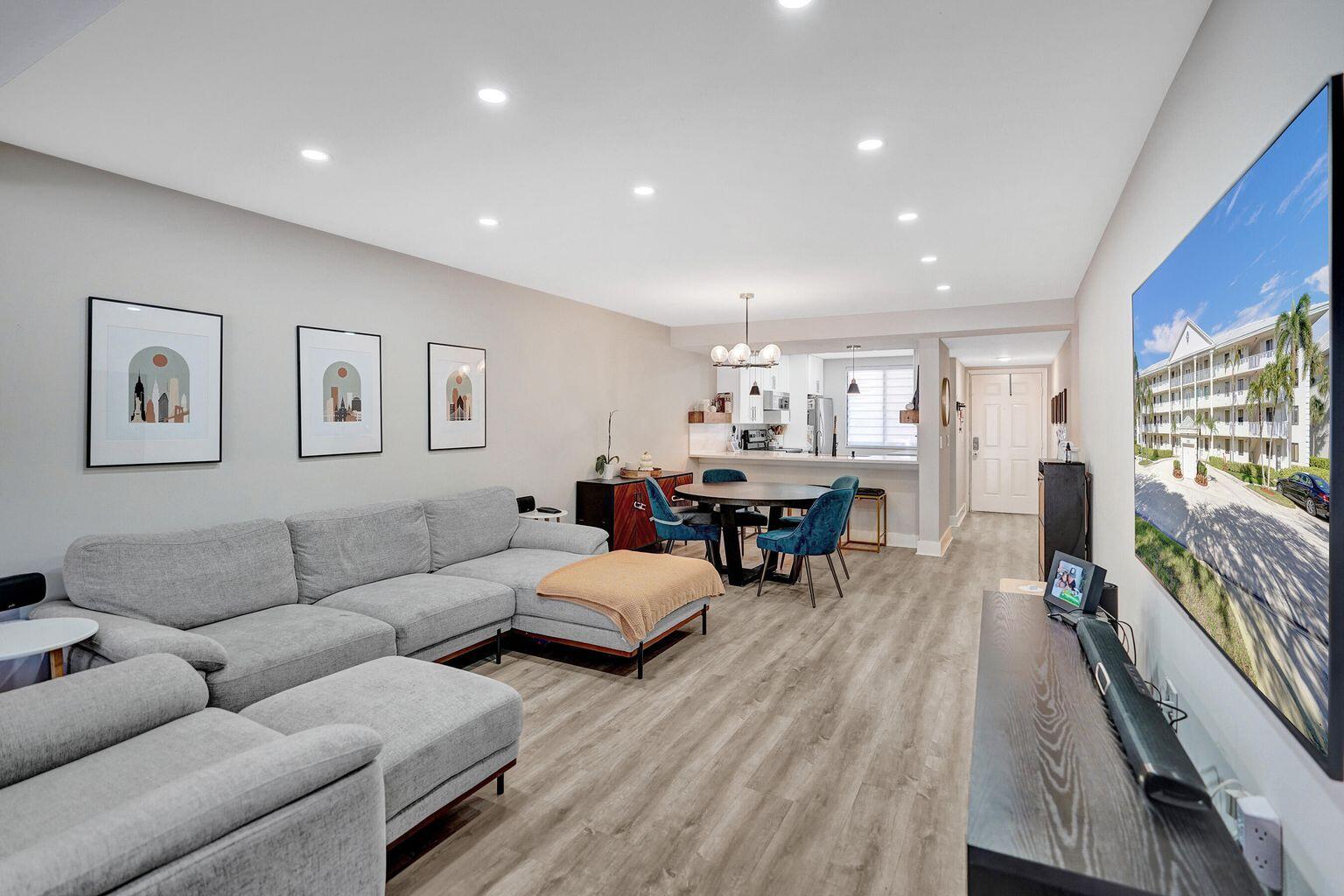6193 Balboa Circle 201