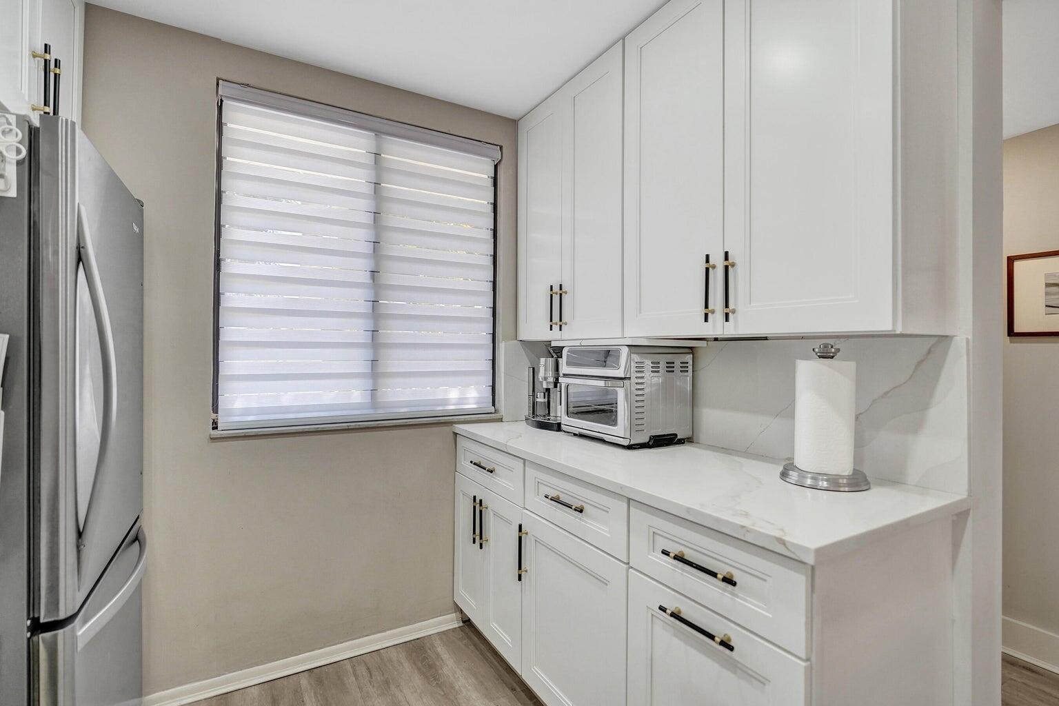 6193 Balboa Circle 201