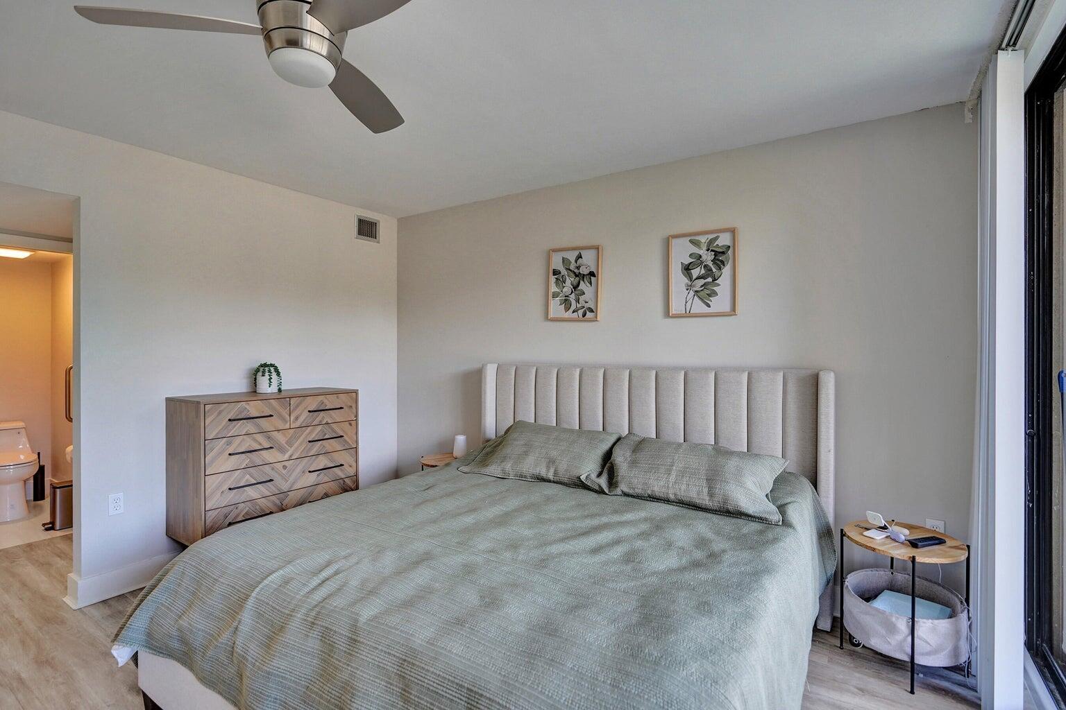 6193 Balboa Circle 201