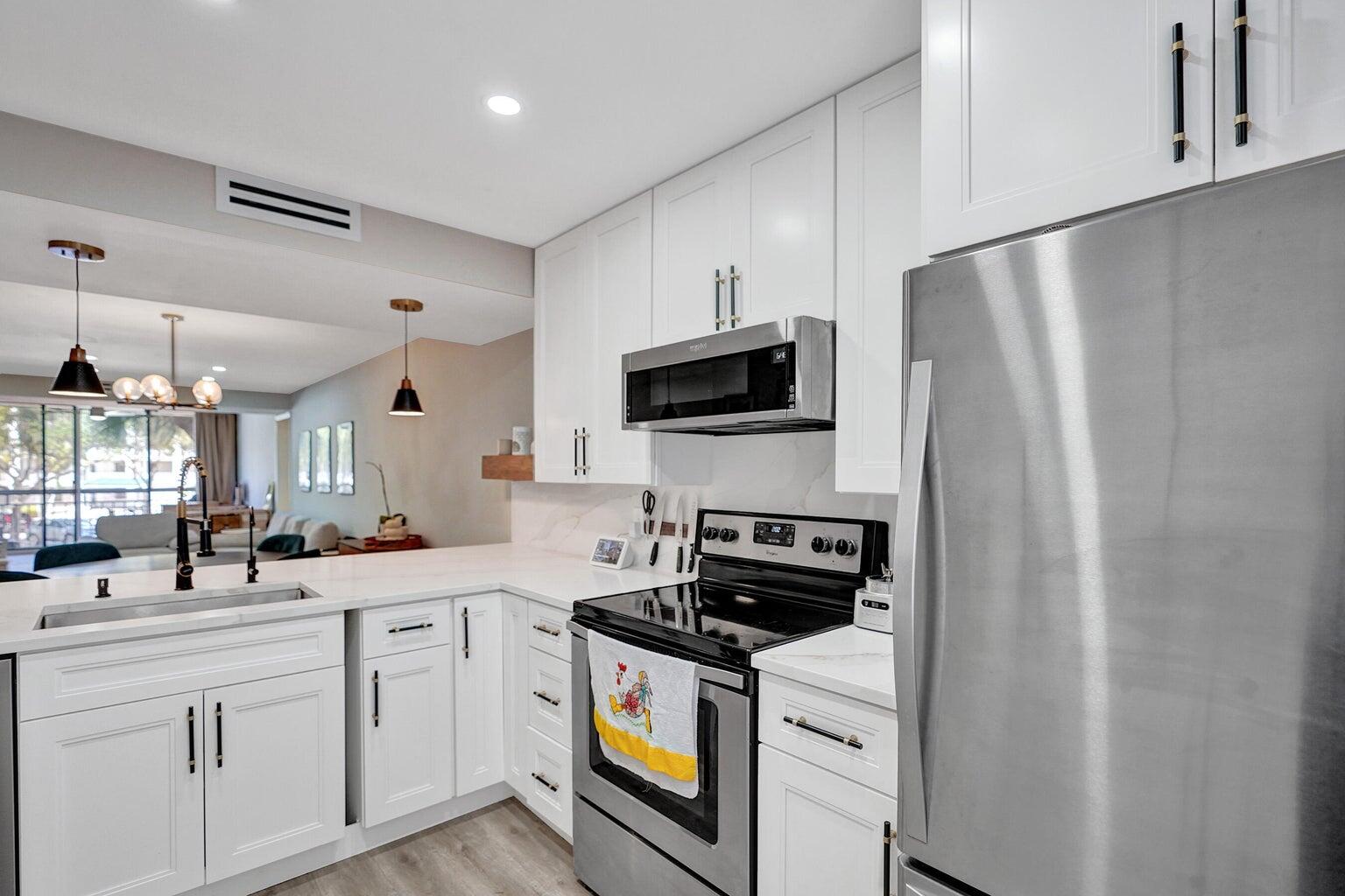 6193 Balboa Circle 201