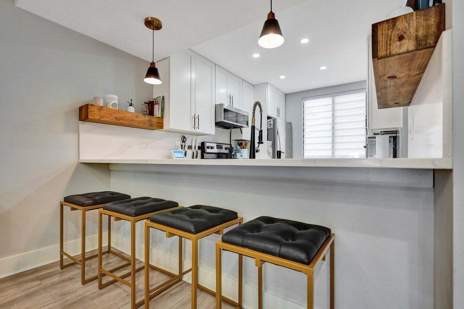 6193 Balboa Circle 201