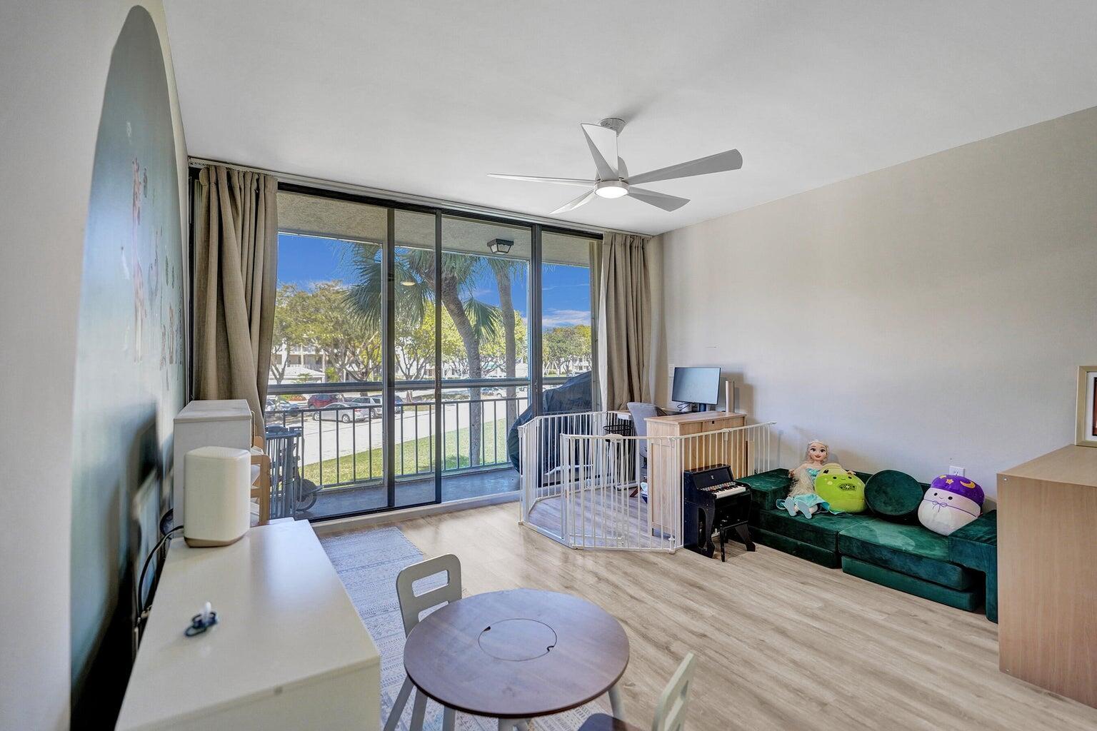 6193 Balboa Circle 201