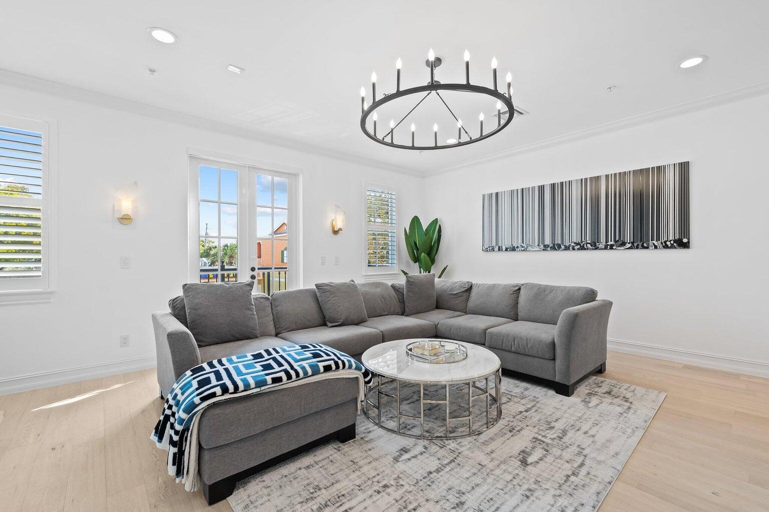 373 E Cannery Row Circle