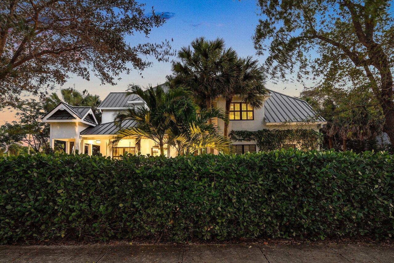 6 NW 11th Street