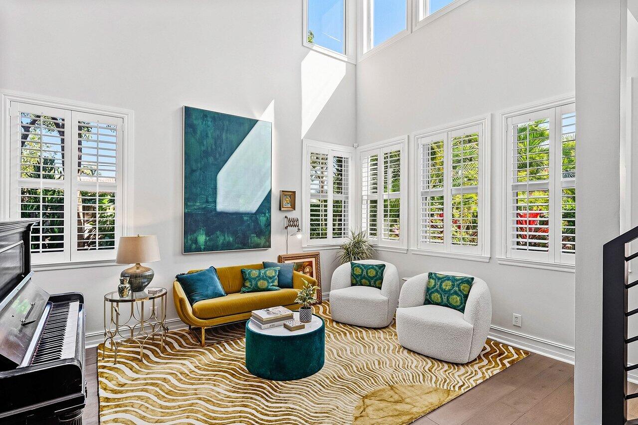 6 NW 11th Street