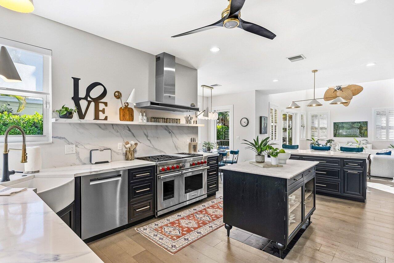 6 NW 11th Street