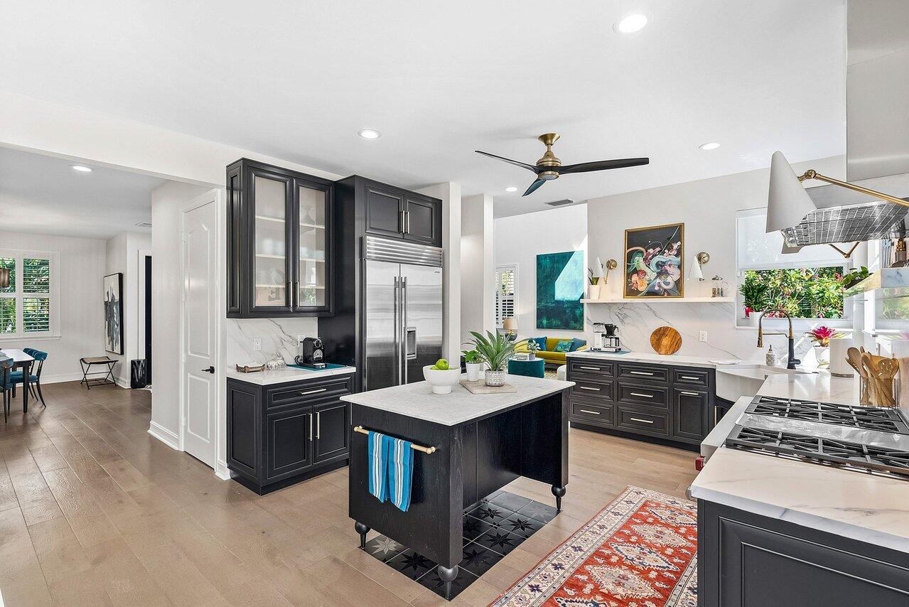 6 NW 11th Street