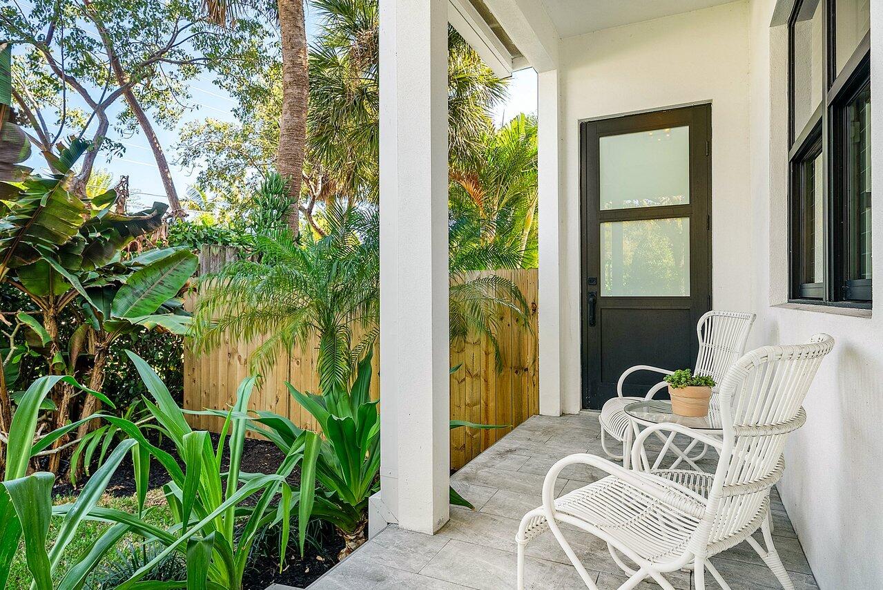 6 NW 11th Street