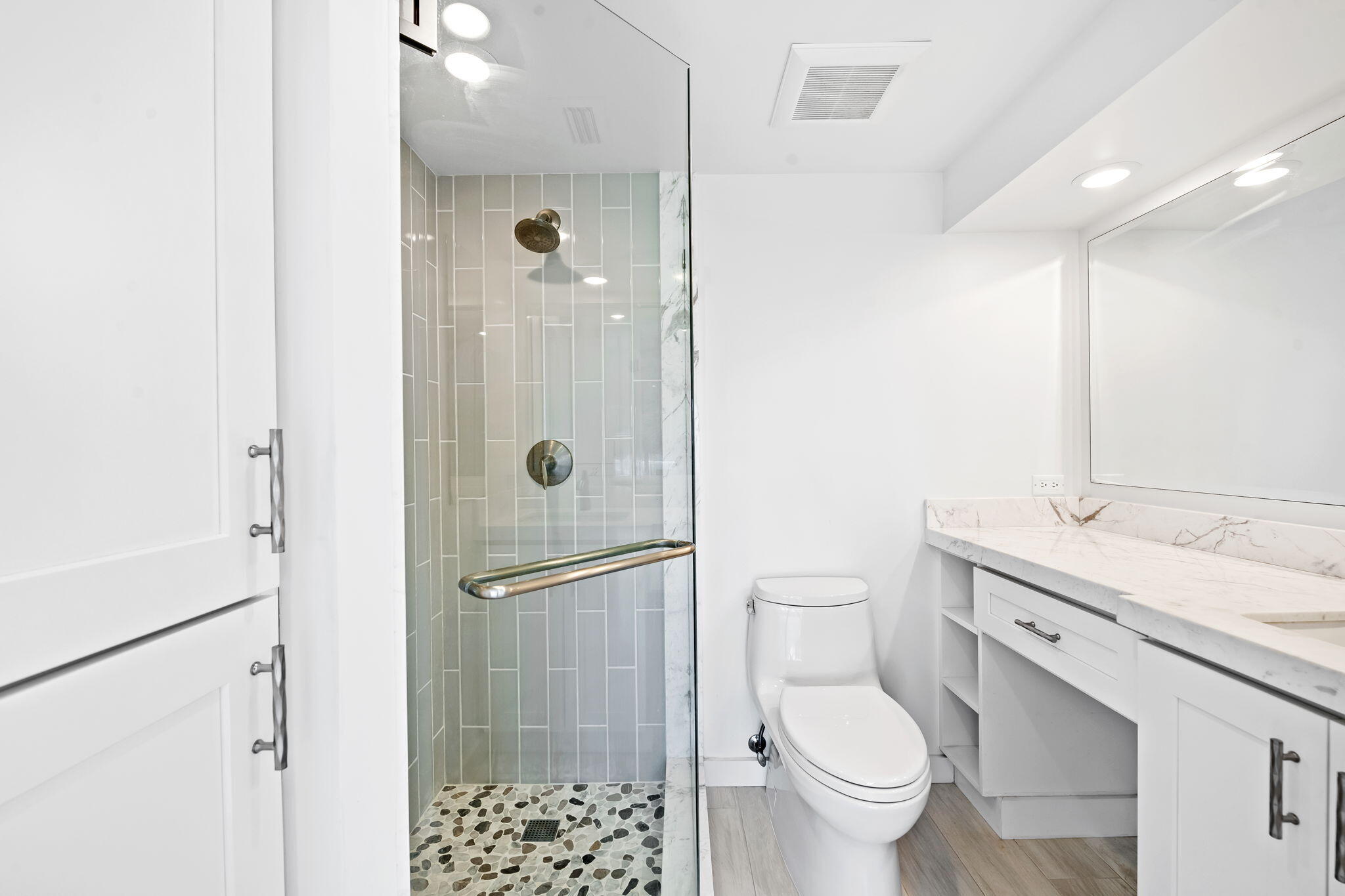 1041 Hillsboro Mile 11