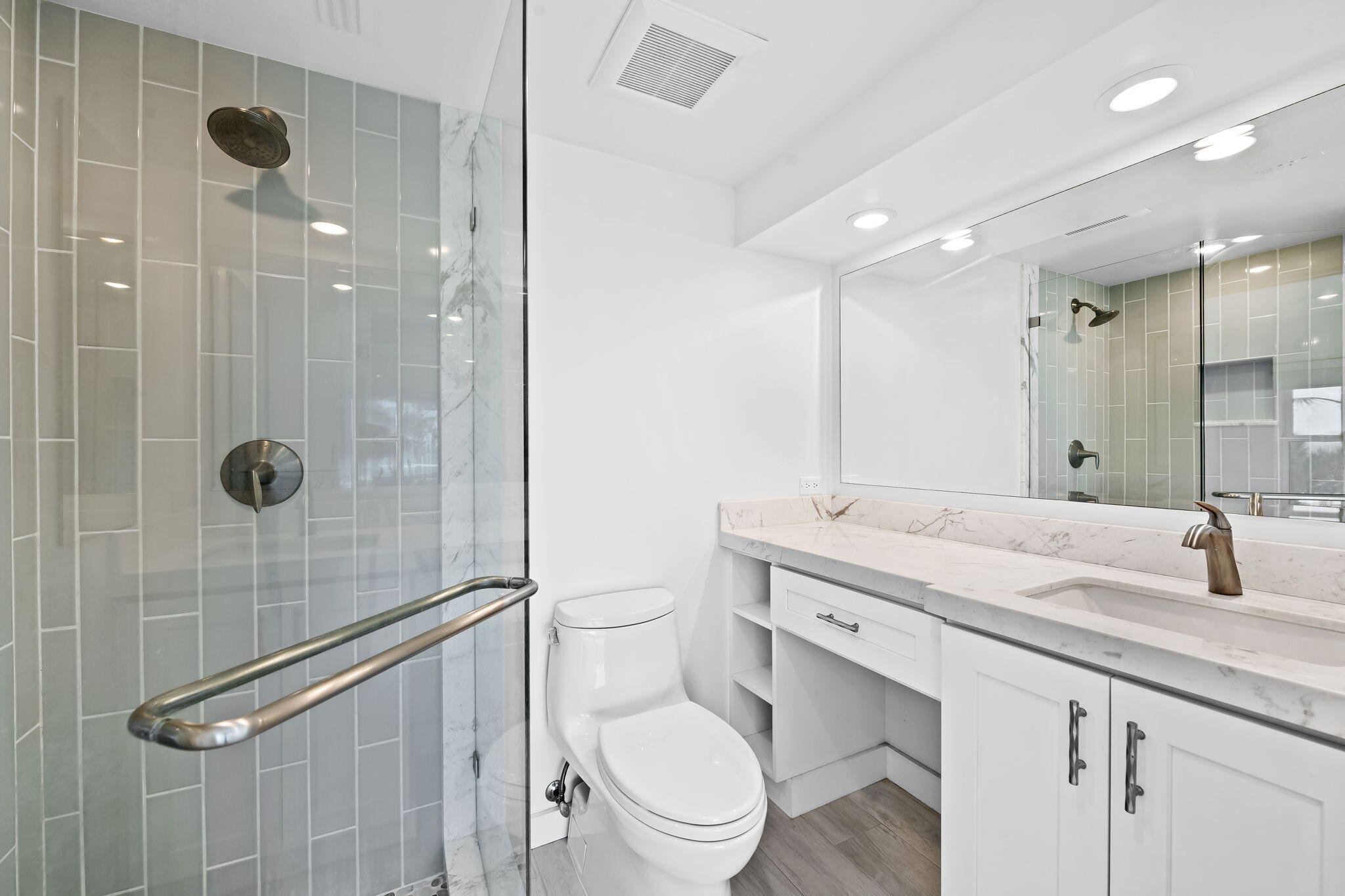 1041 Hillsboro Mile 11