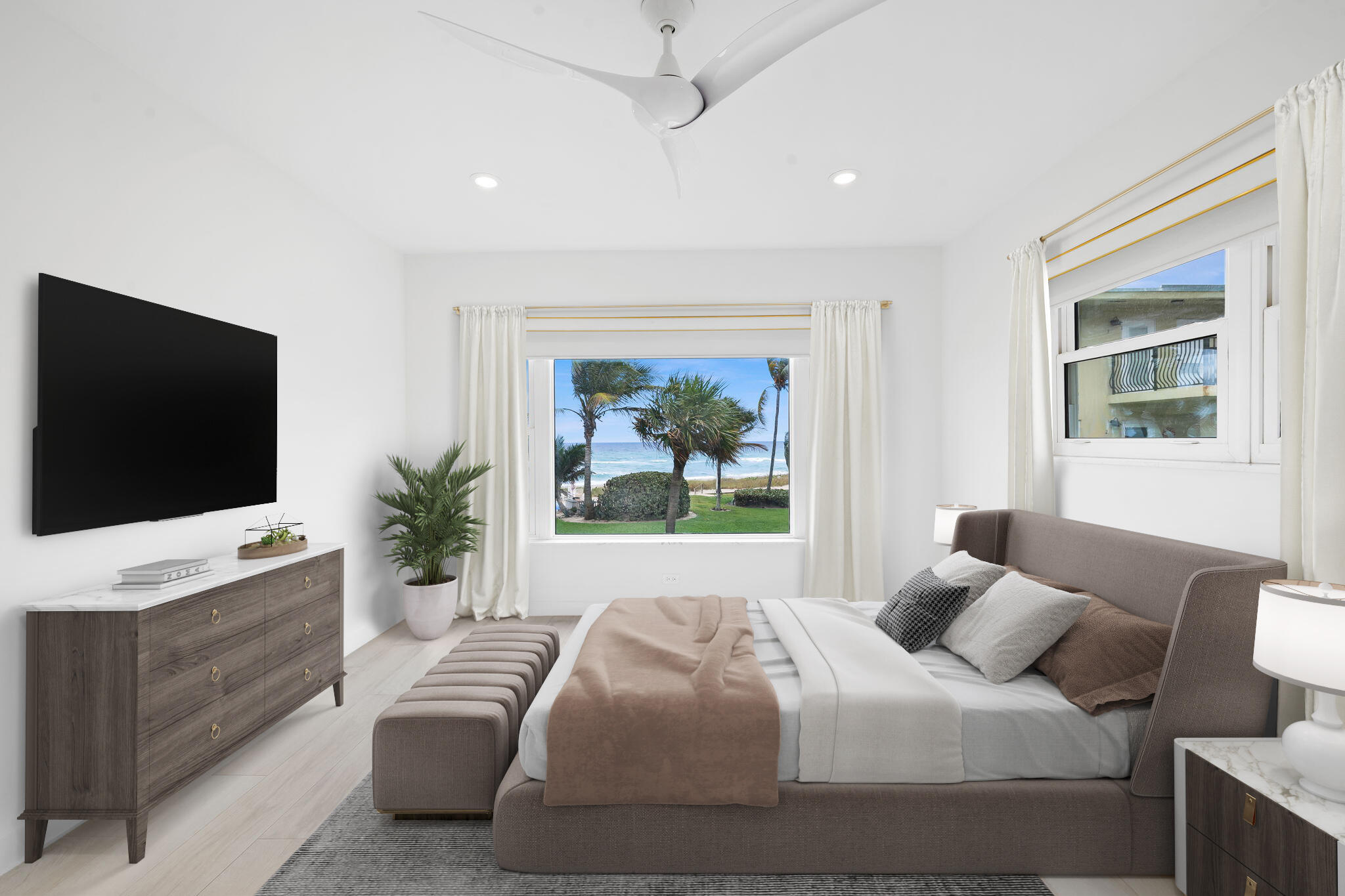 1041 Hillsboro Mile 11