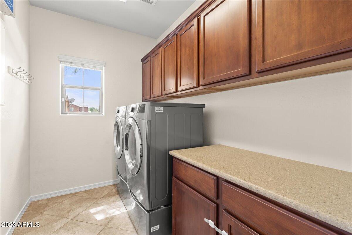 3967 E CAT BALUE Drive