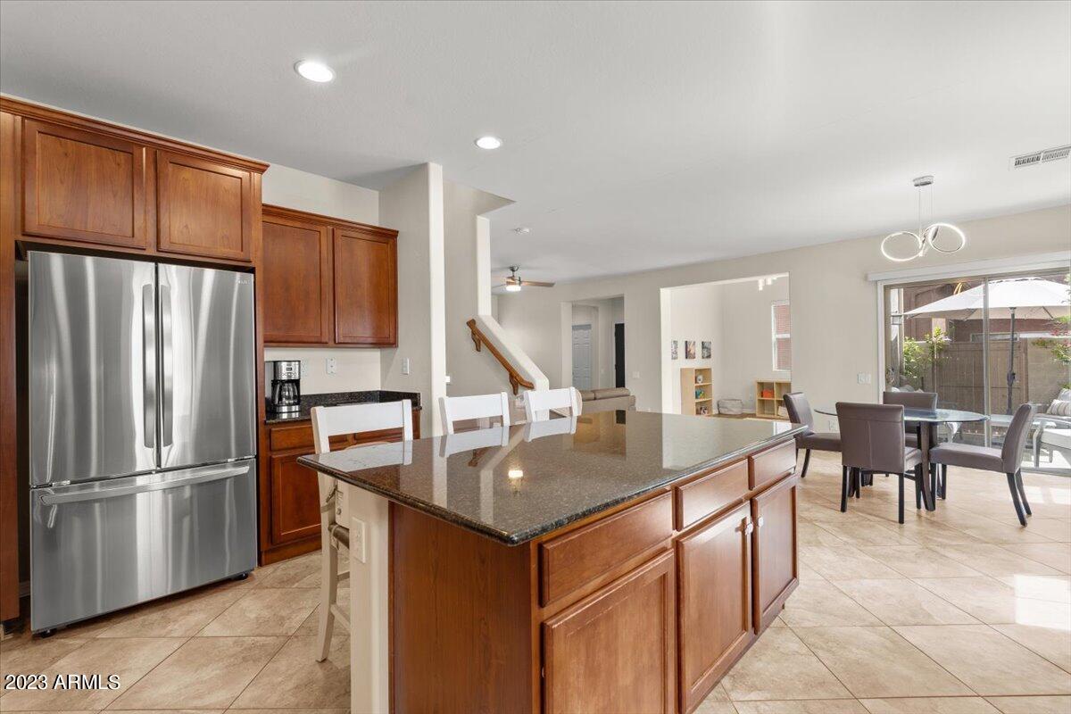 3967 E CAT BALUE Drive