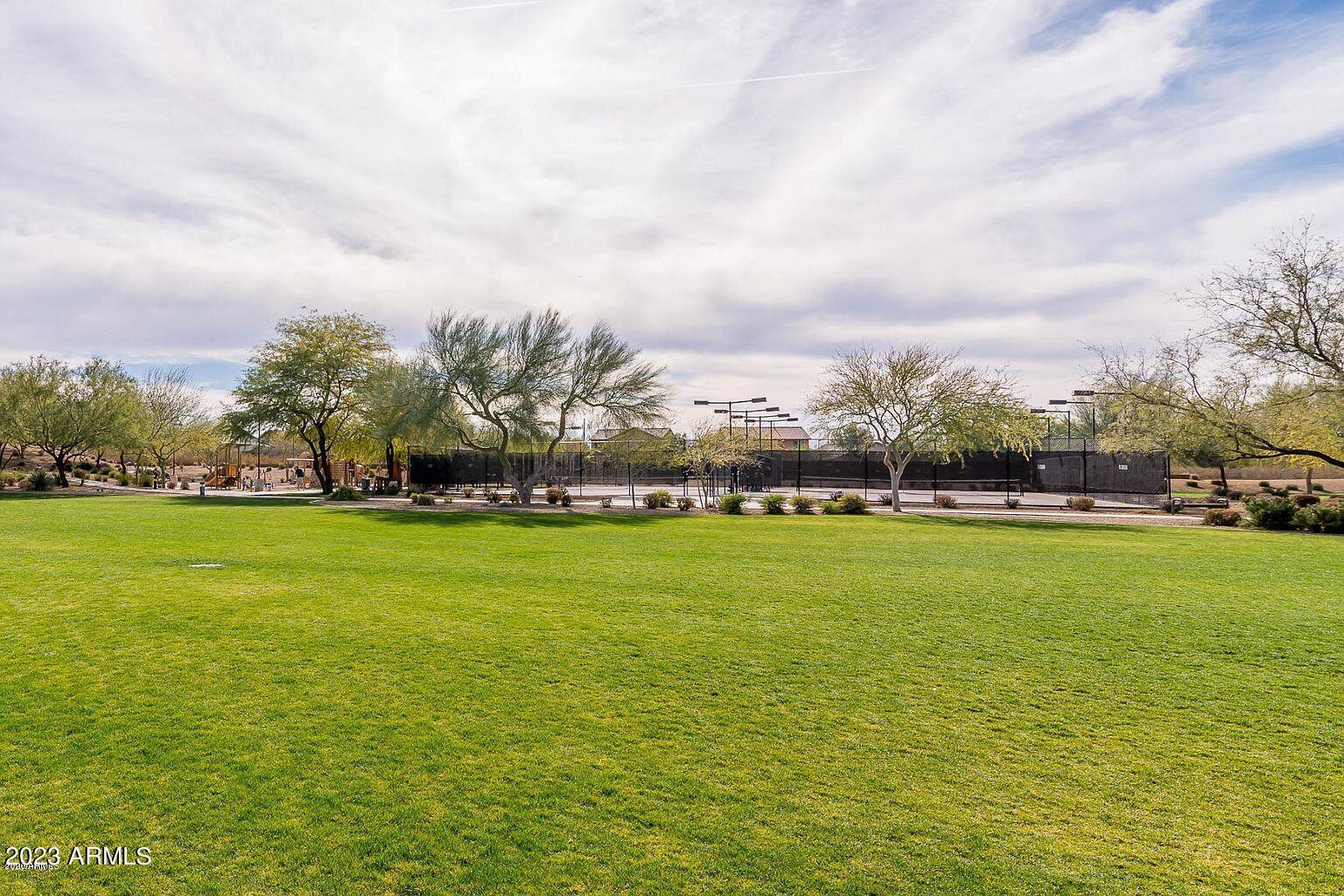 3967 E CAT BALUE Drive