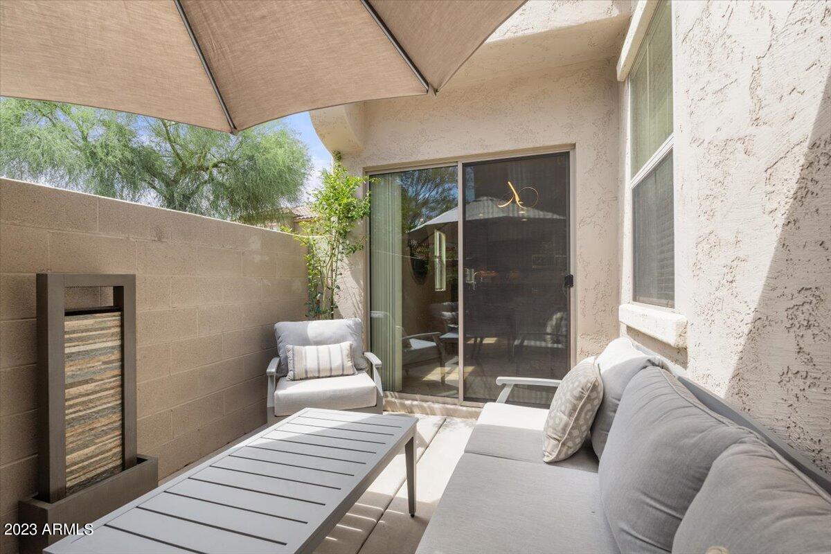 3967 E CAT BALUE Drive