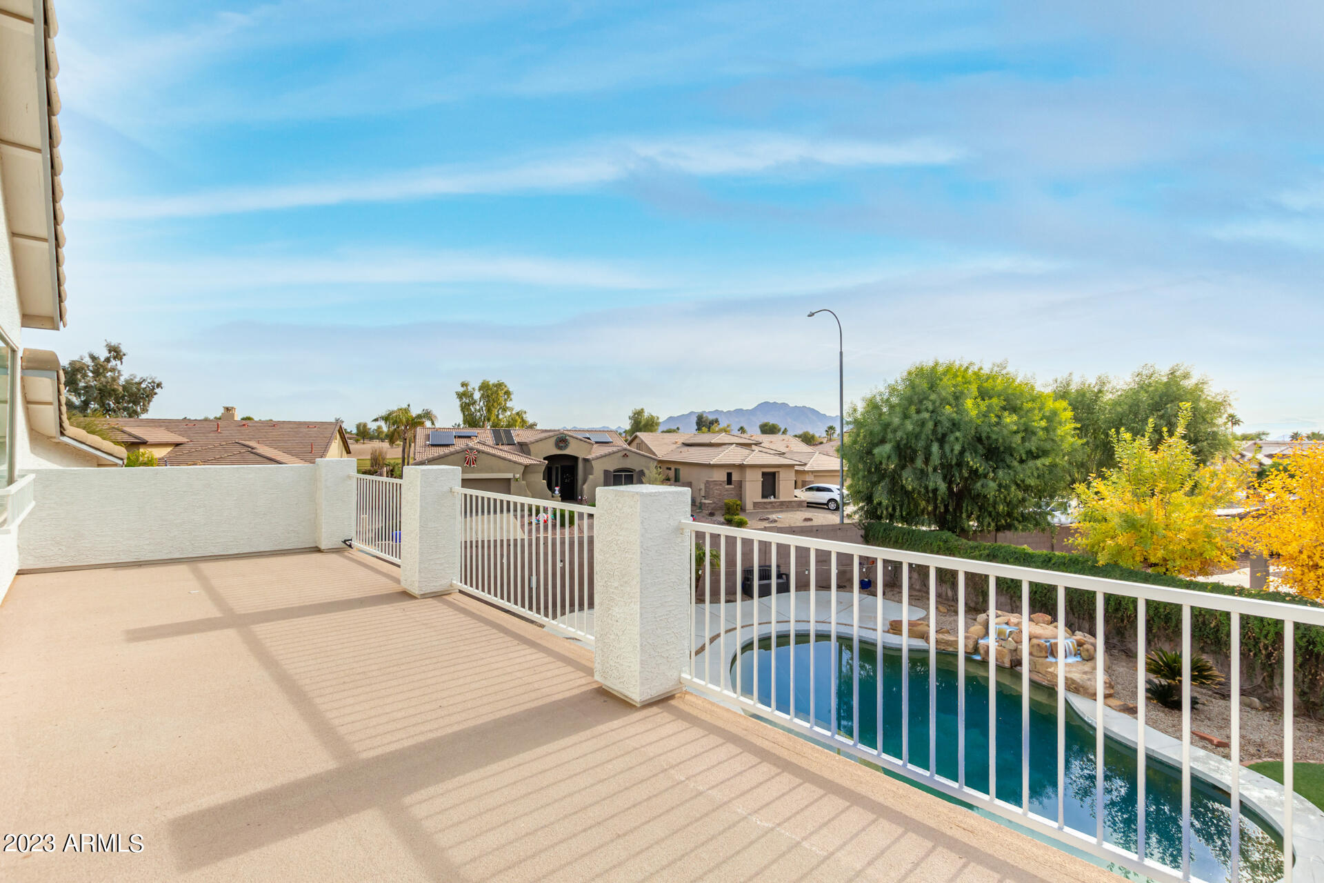 3163 E BUENA VISTA Drive