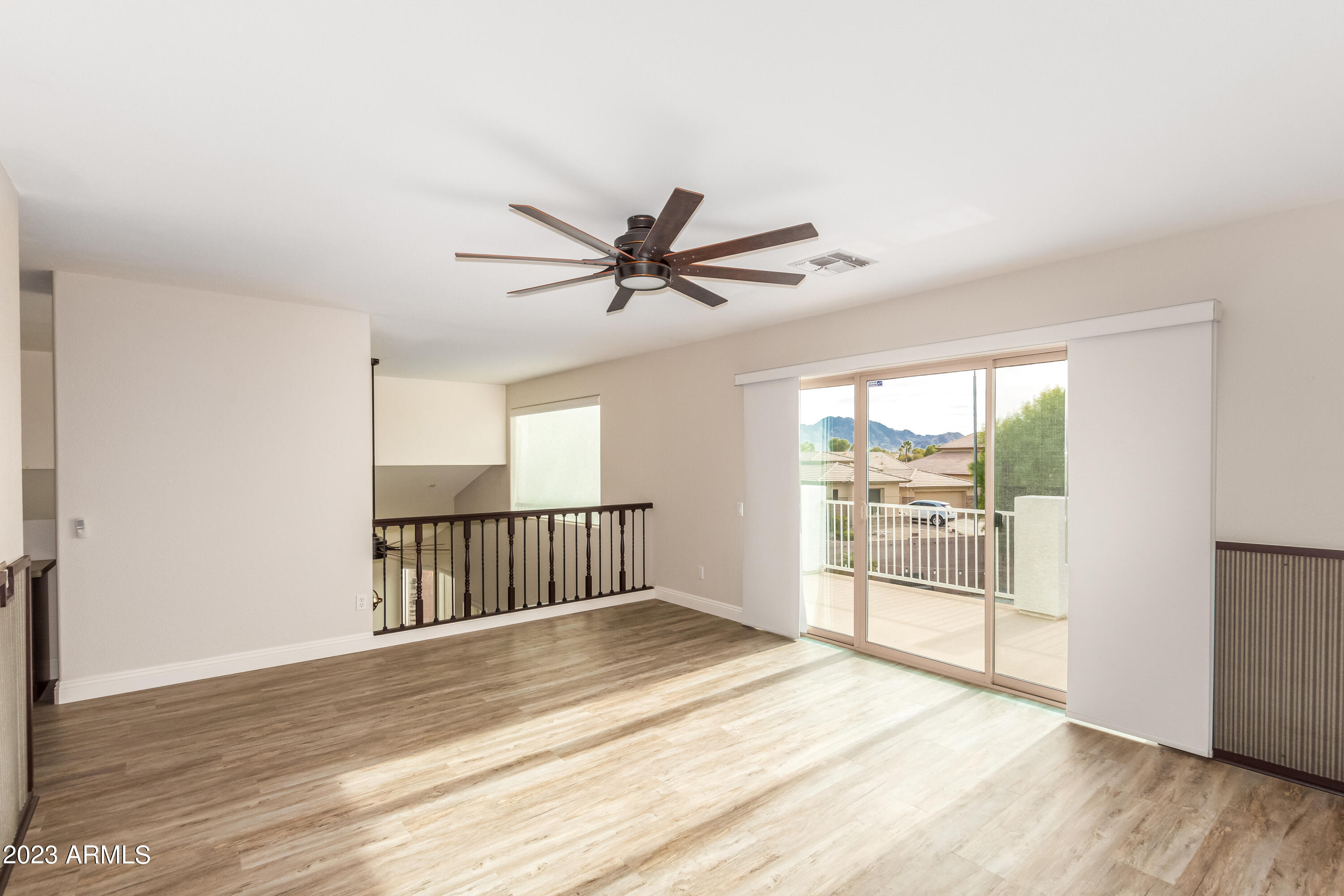 3163 E BUENA VISTA Drive