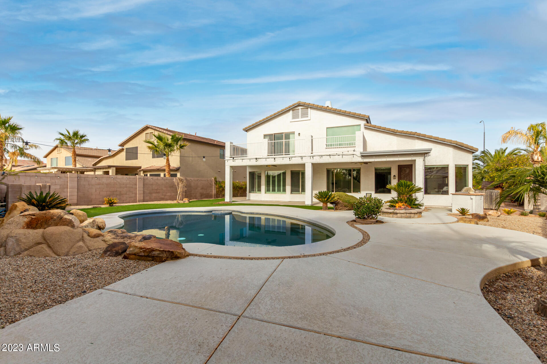 3163 E BUENA VISTA Drive
