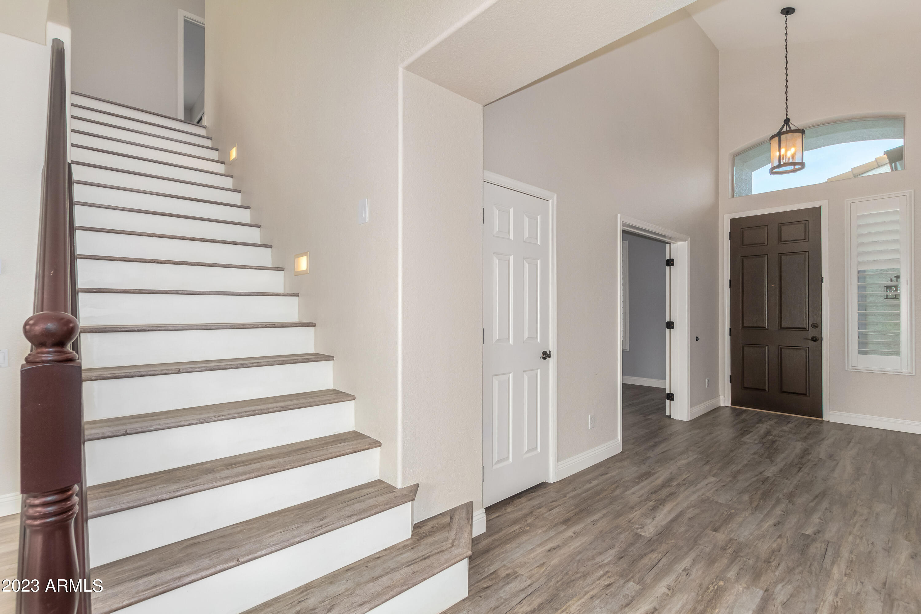 3163 E BUENA VISTA Drive