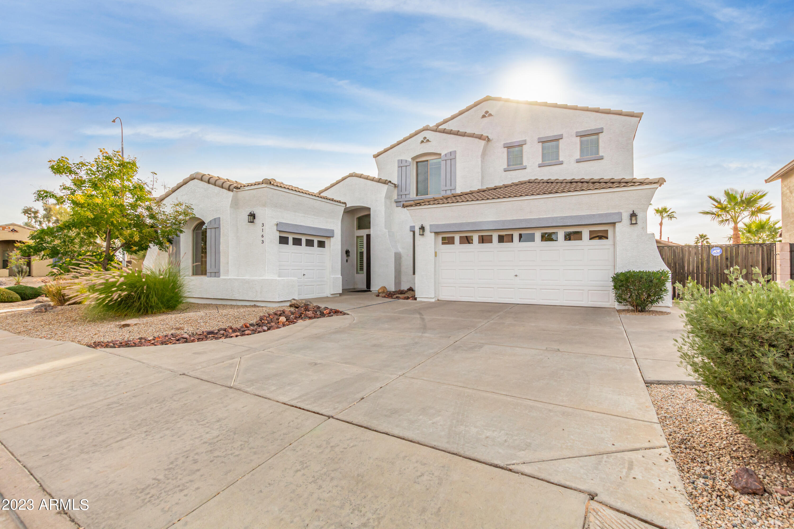 3163 E BUENA VISTA Drive
