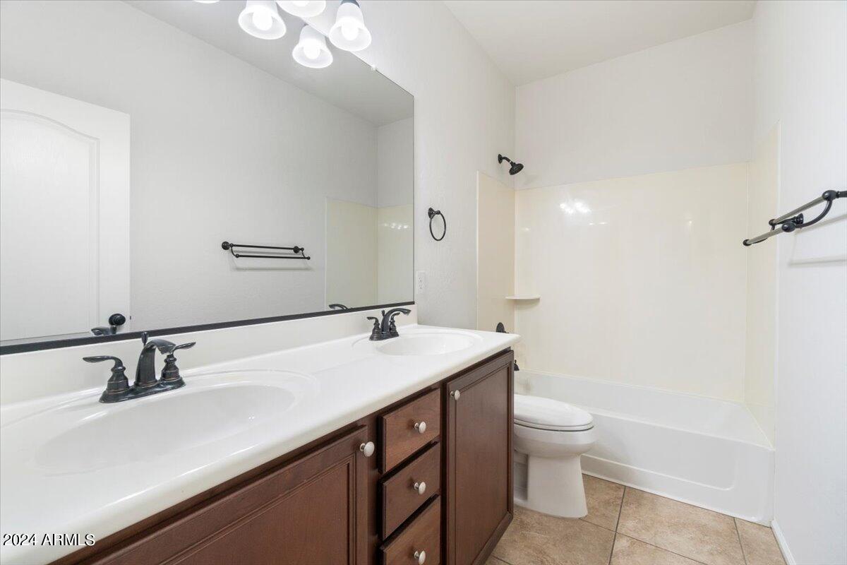 23111 N 43rd Place