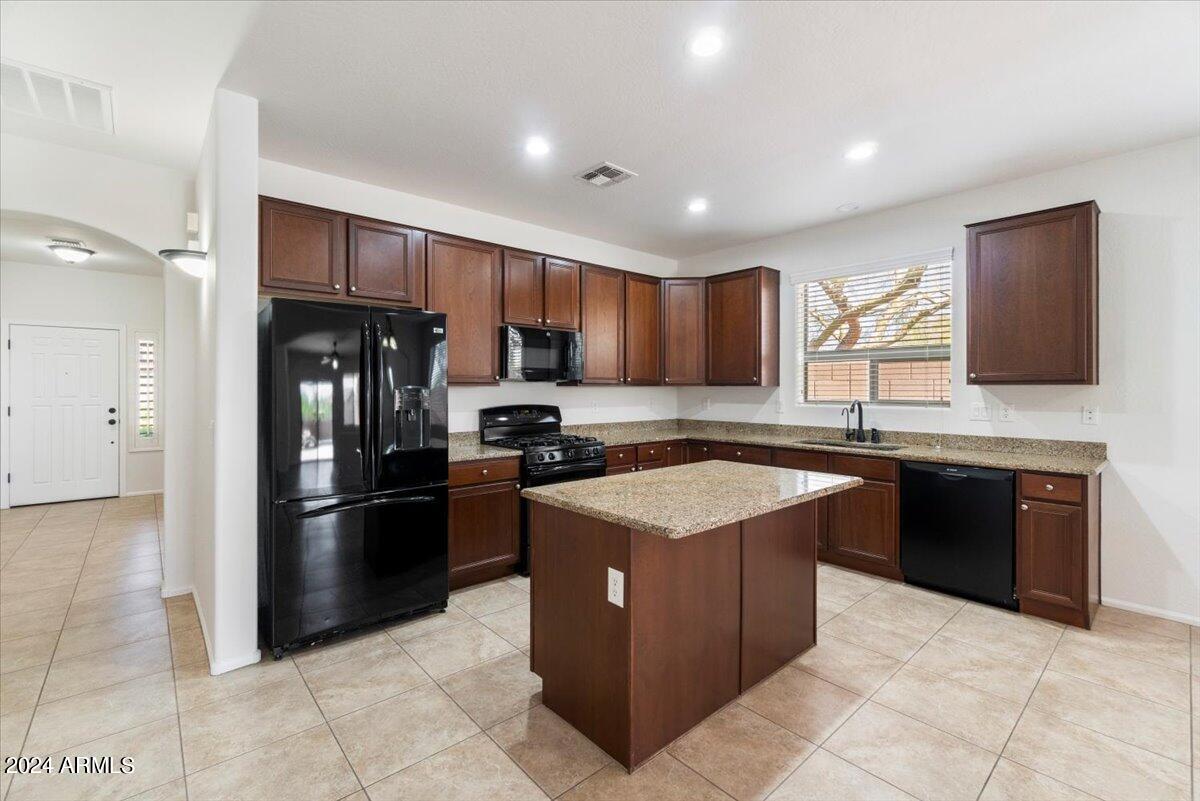 23111 N 43rd Place