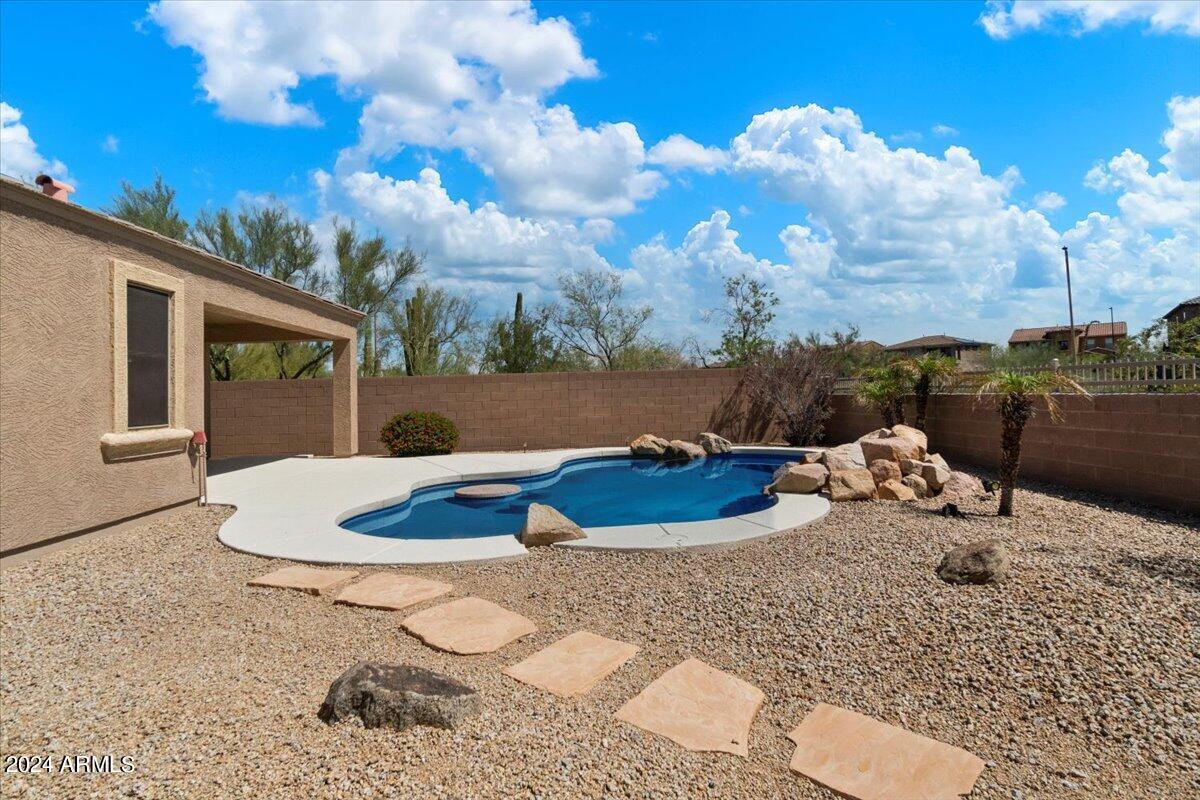 23111 N 43rd Place