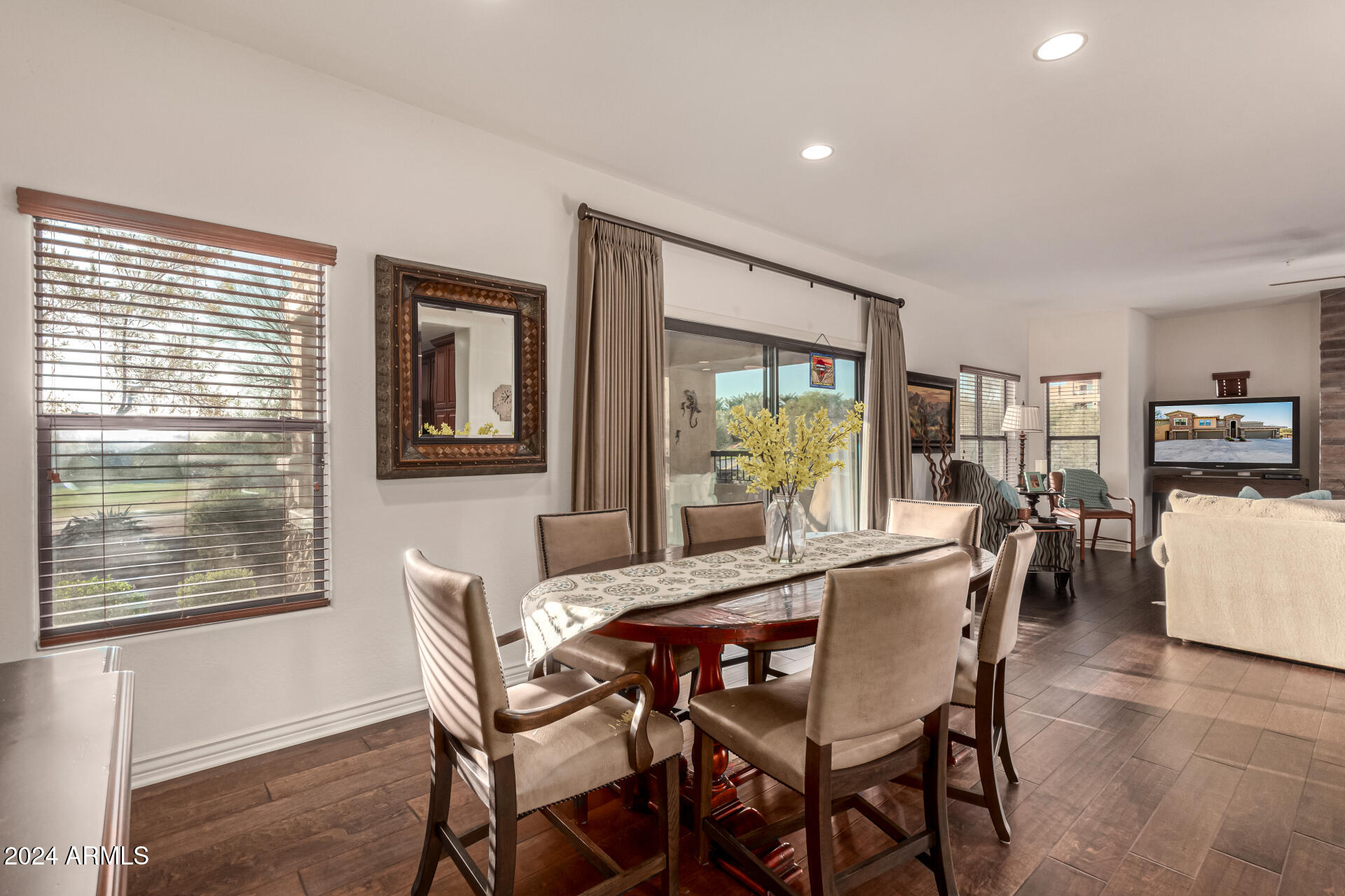21320 N 56TH Street, 1094