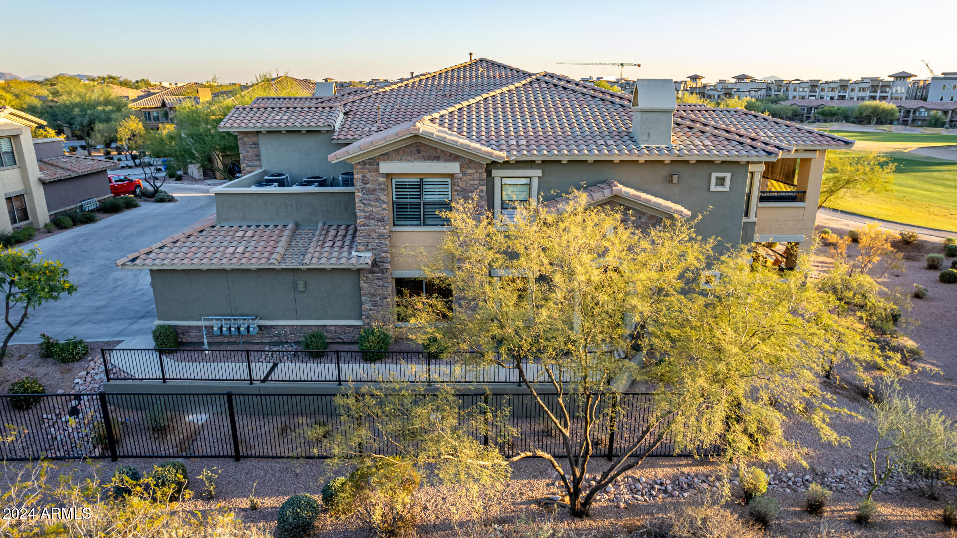 21320 N 56TH Street, 1094