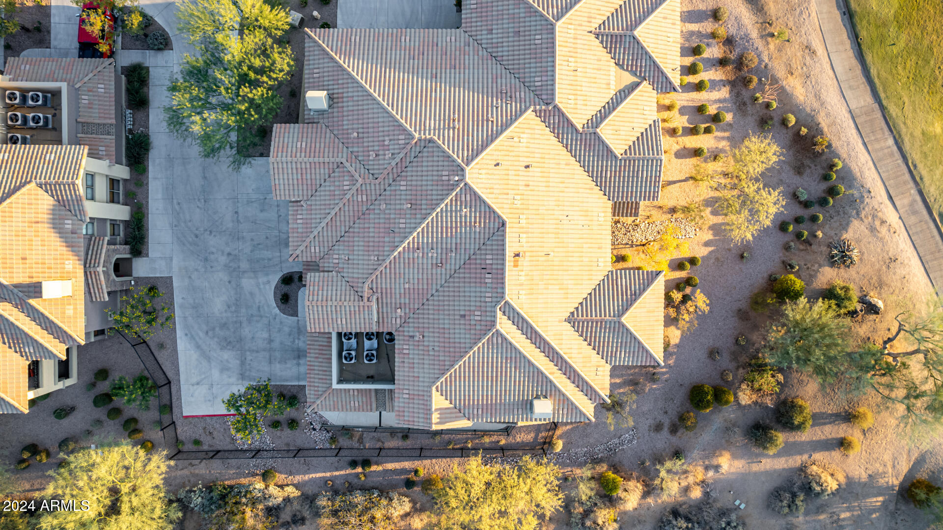 21320 N 56TH Street, 1094