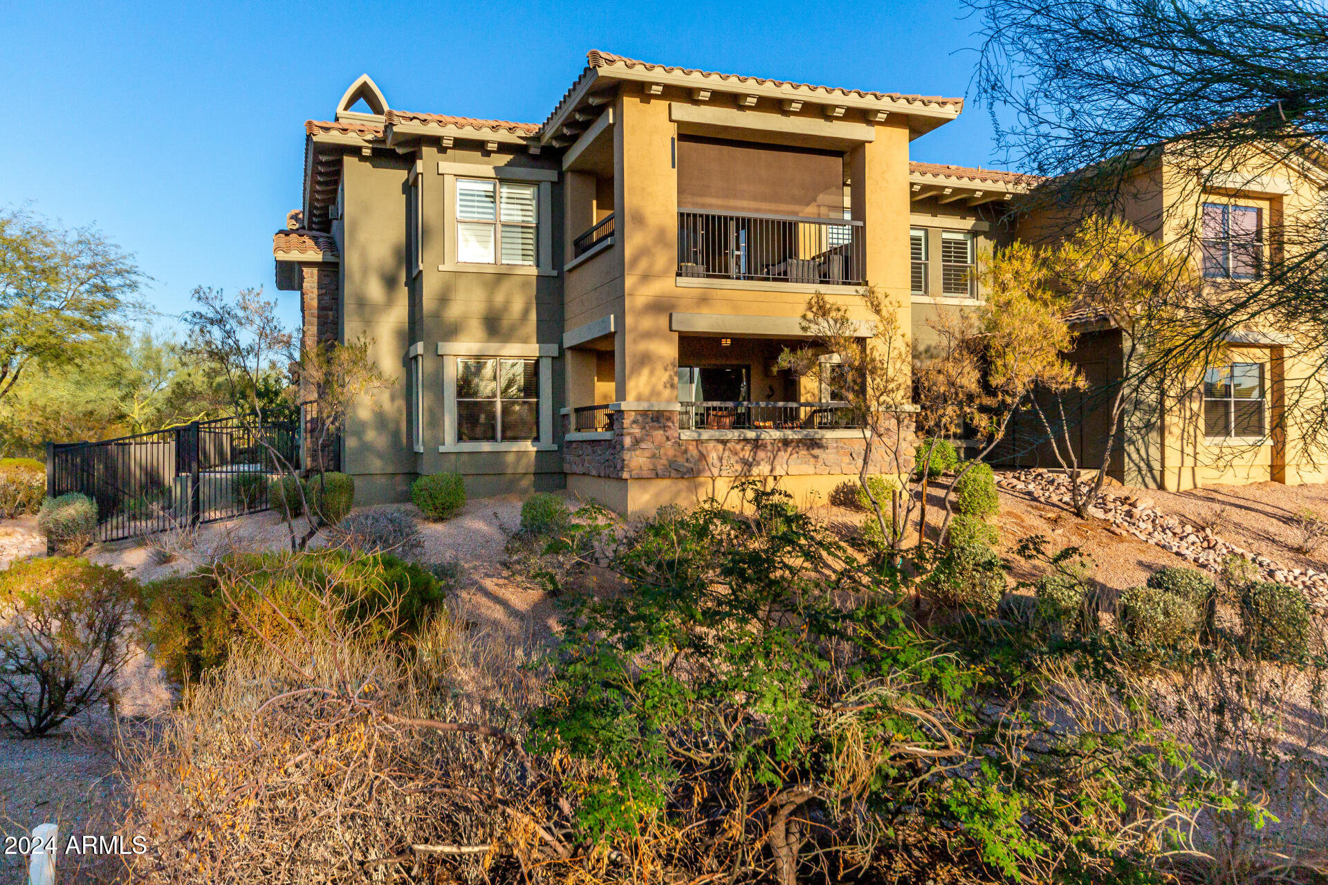 21320 N 56TH Street, 1094