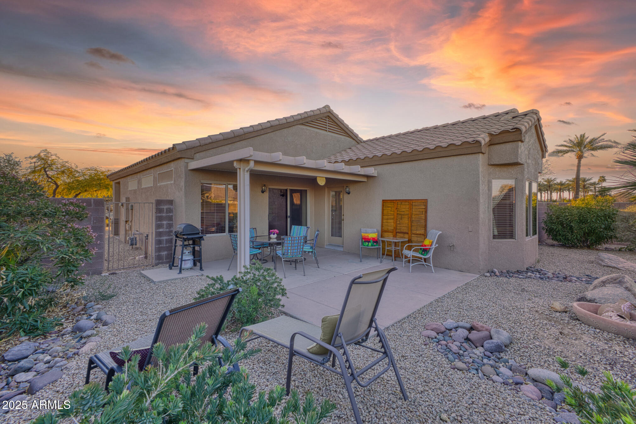 15848 W LAHLUM Lane