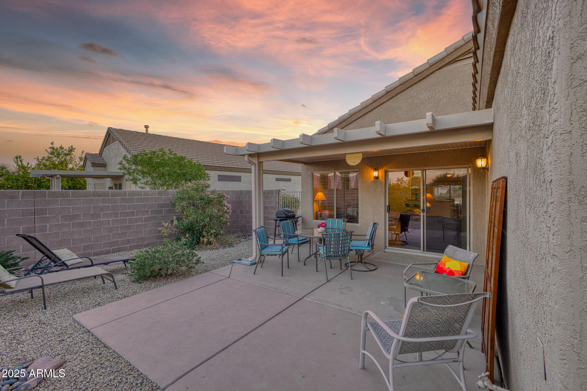 15848 W LAHLUM Lane