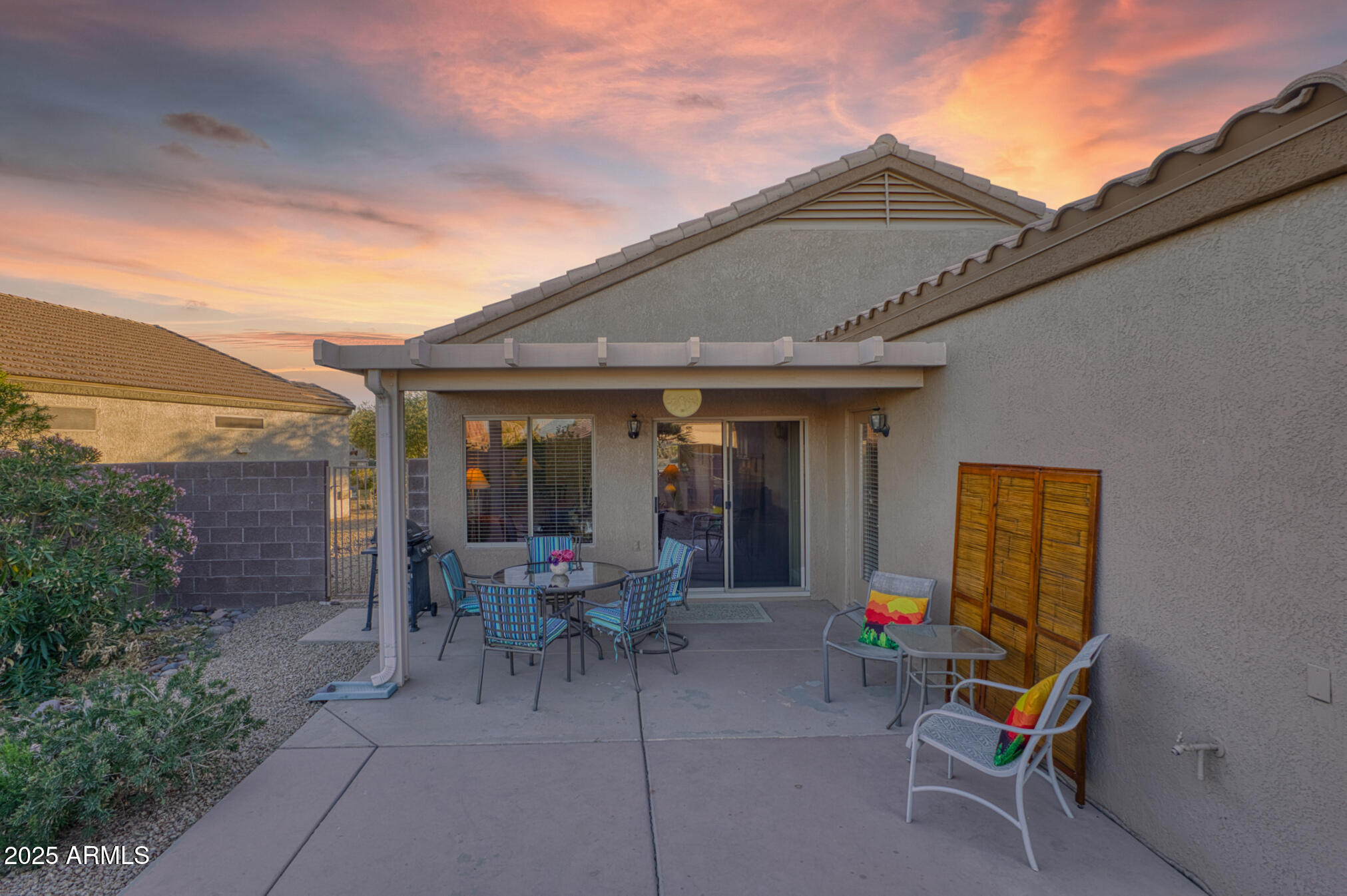 15848 W LAHLUM Lane