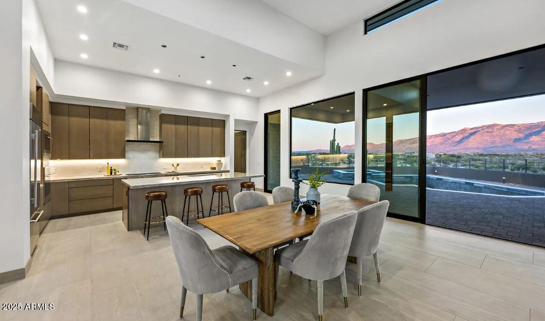 7900 E Crisscross Way