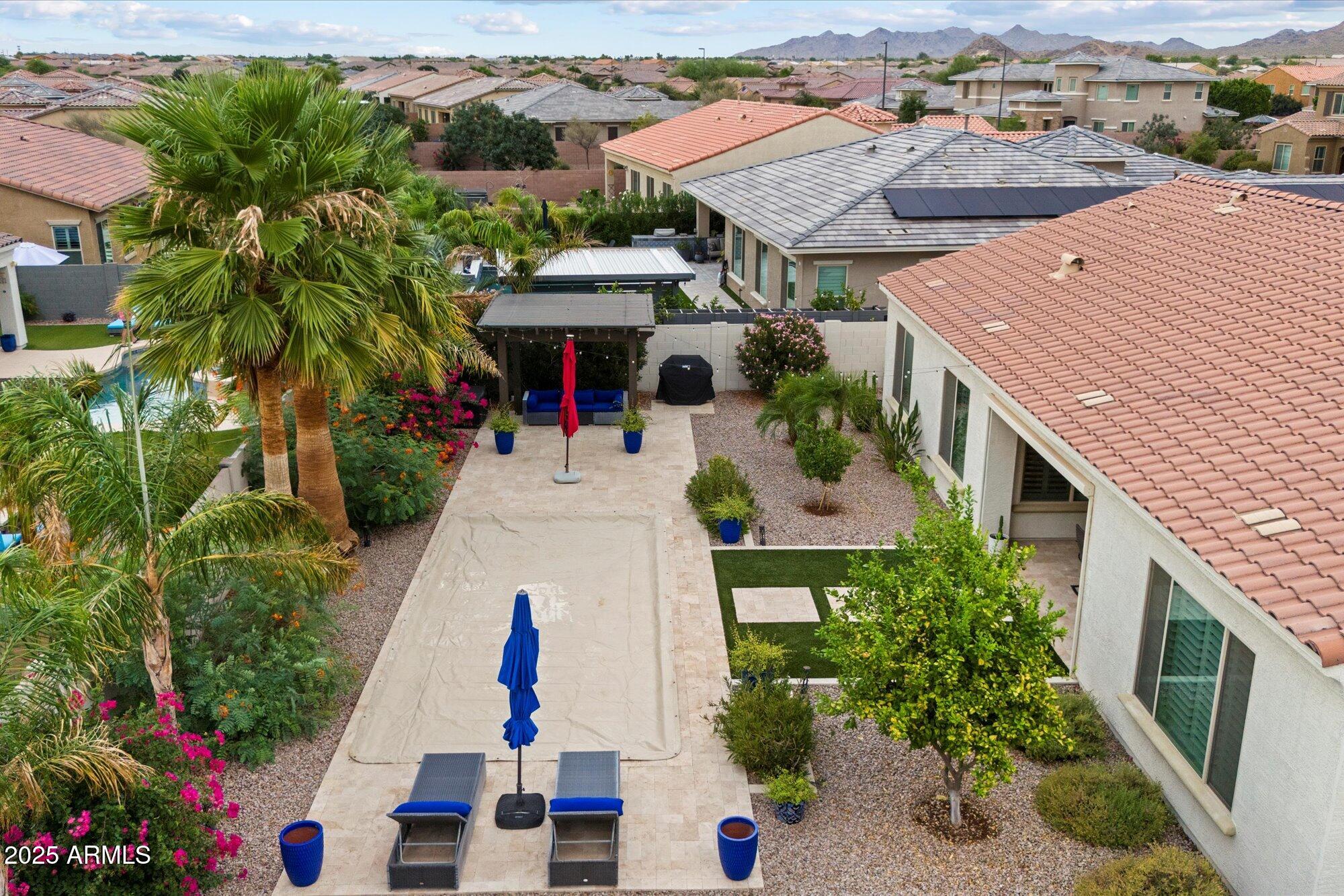 2336 E SUSAN Drive