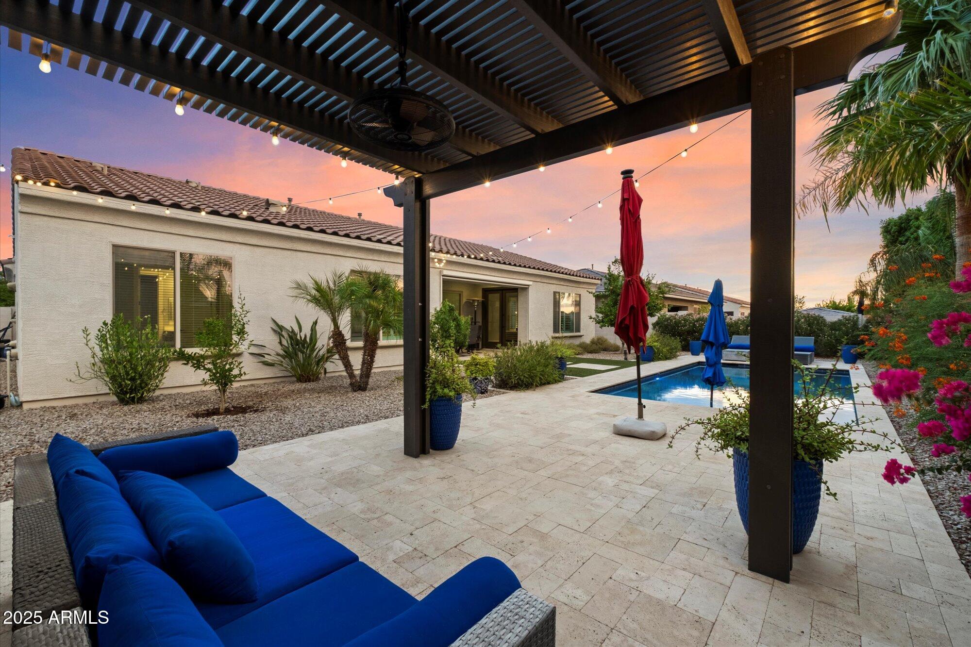 2336 E SUSAN Drive