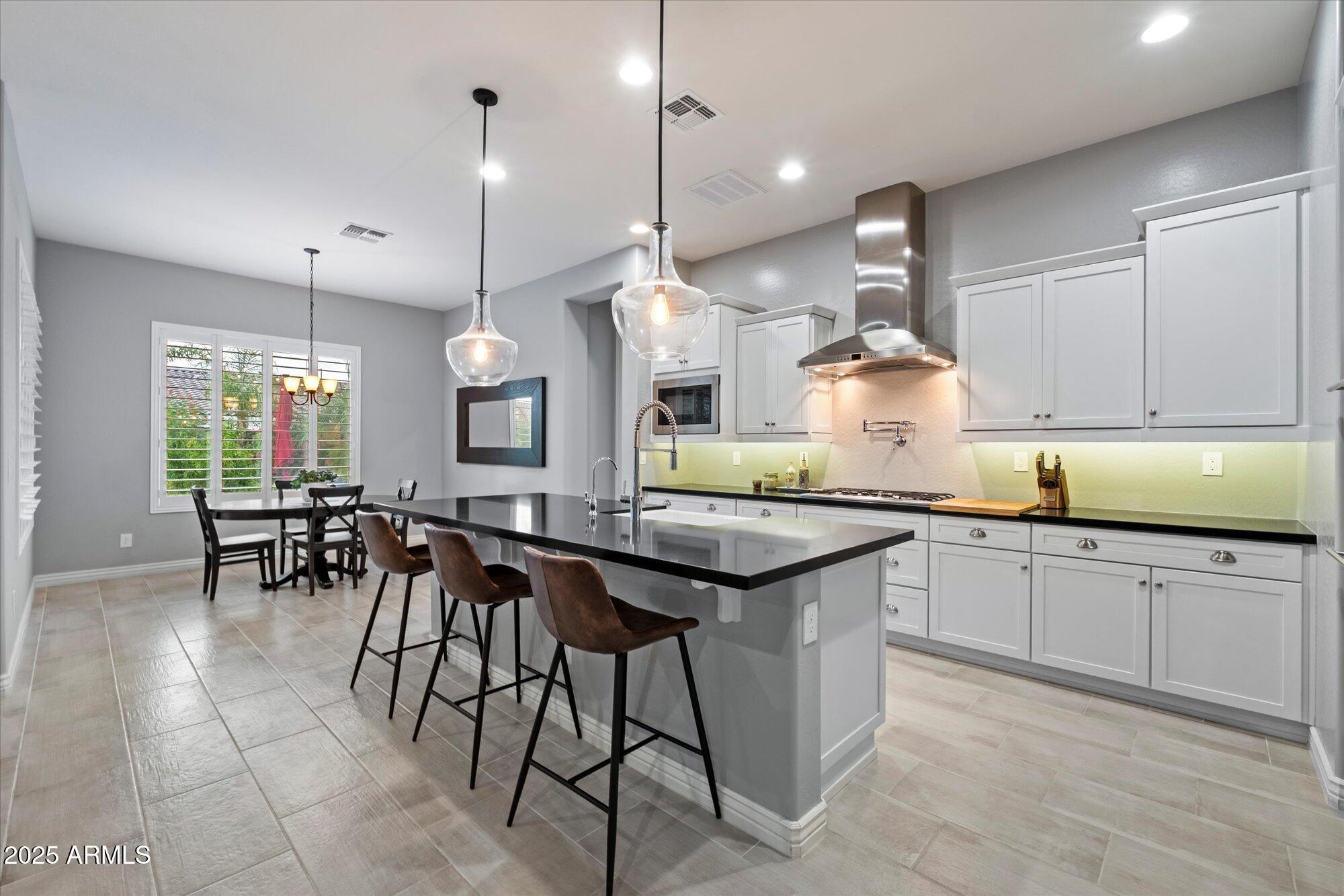 2336 E SUSAN Drive