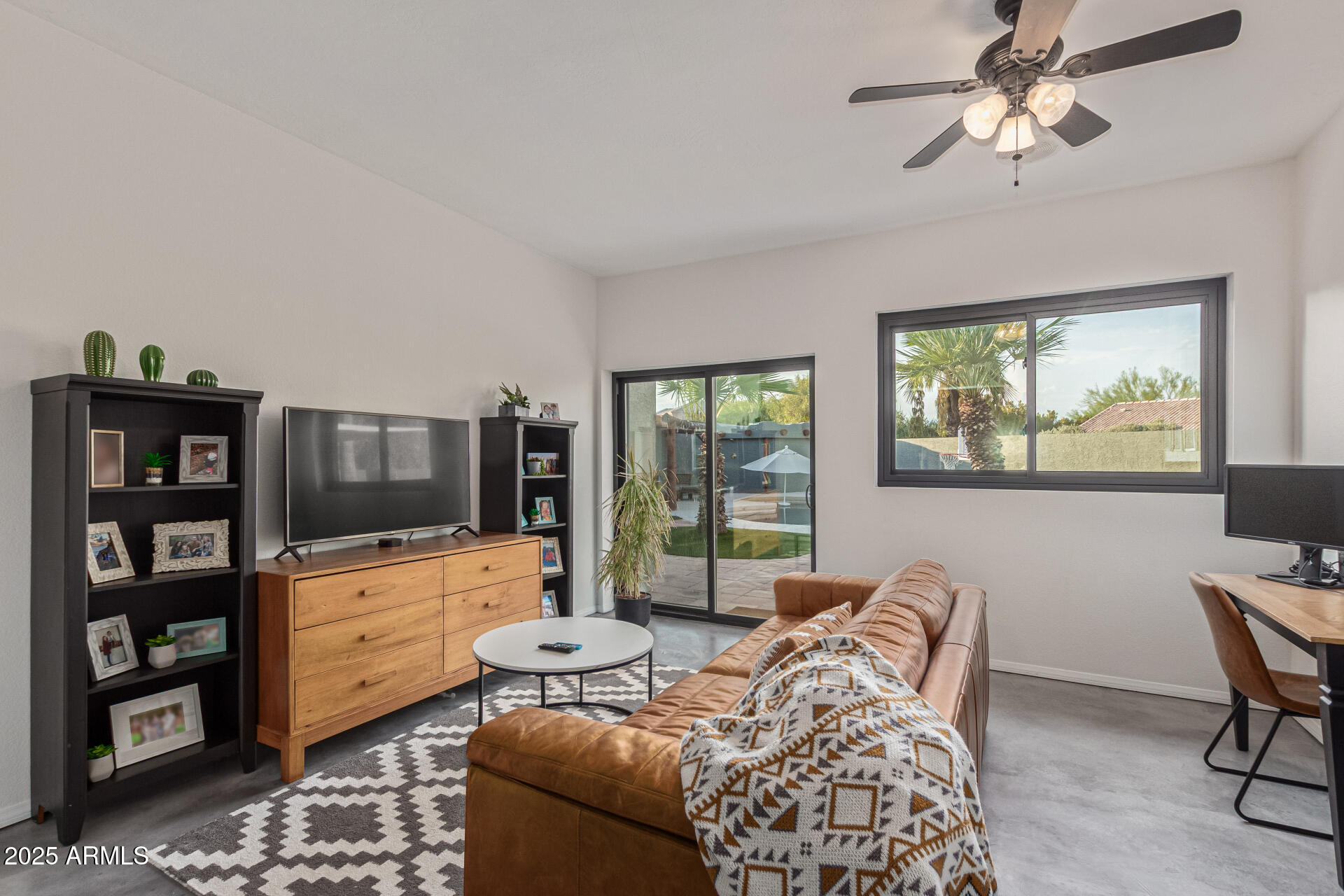 16604 E FAIRFAX Drive