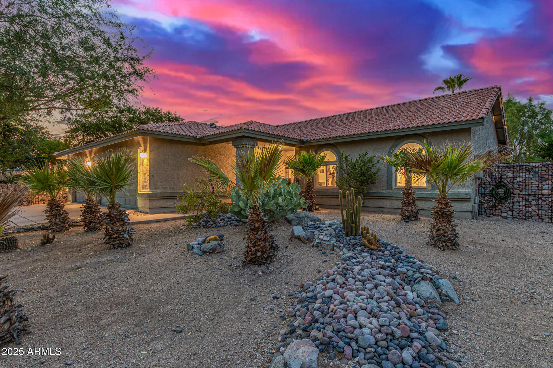 16604 E FAIRFAX Drive