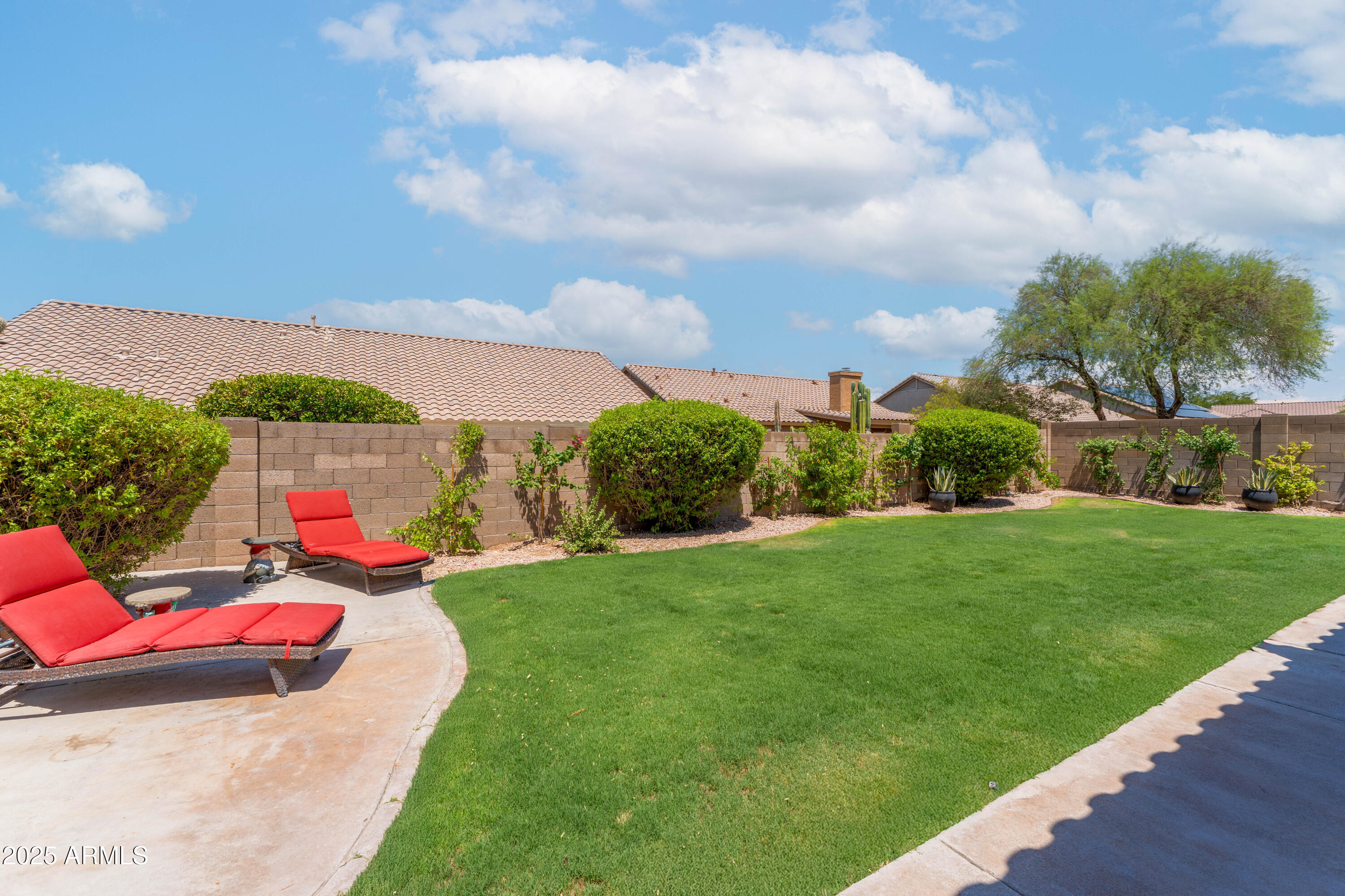 4630 E Via Dona Road