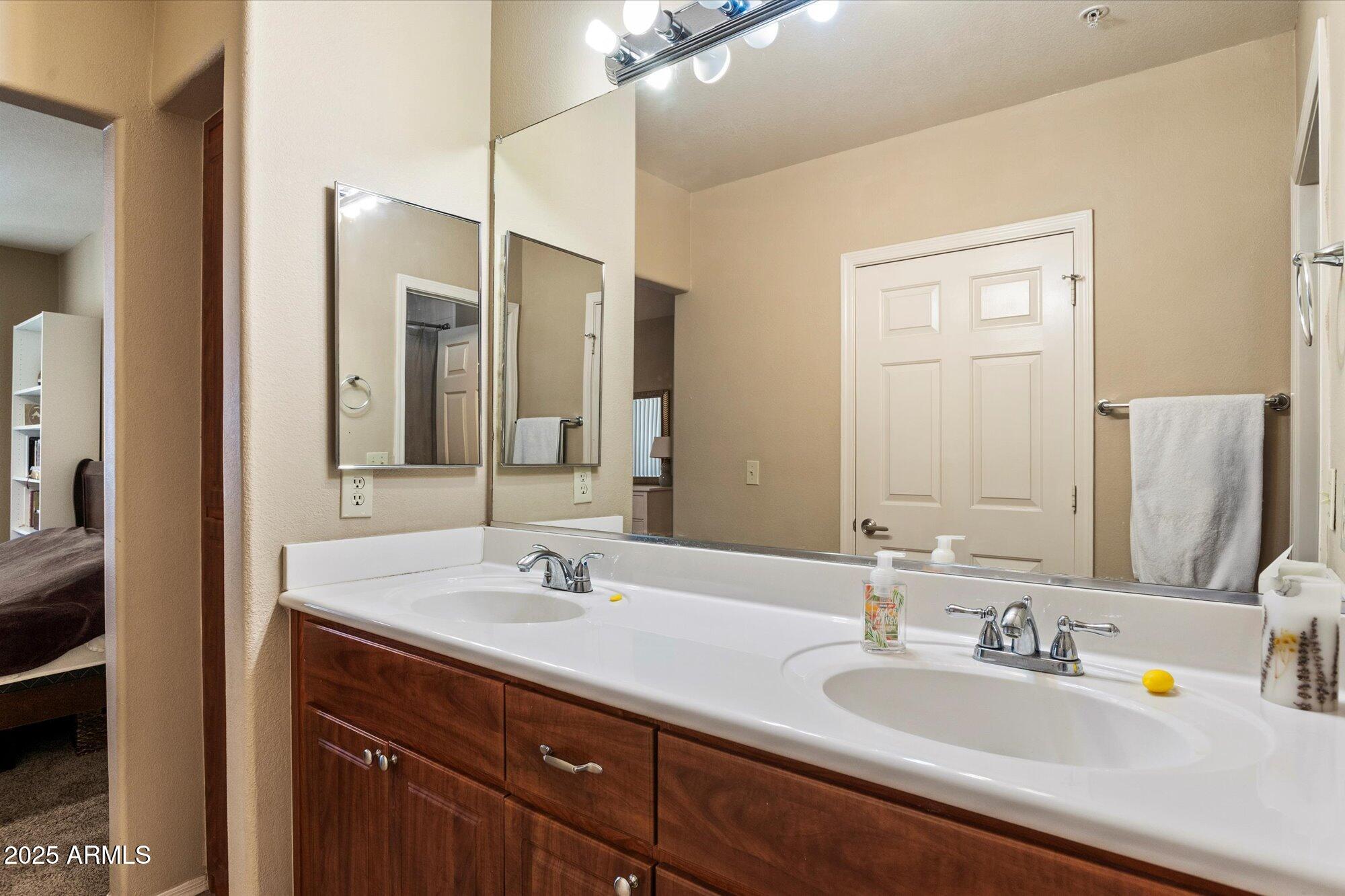 7575 E INDIAN BEND Road, 1007