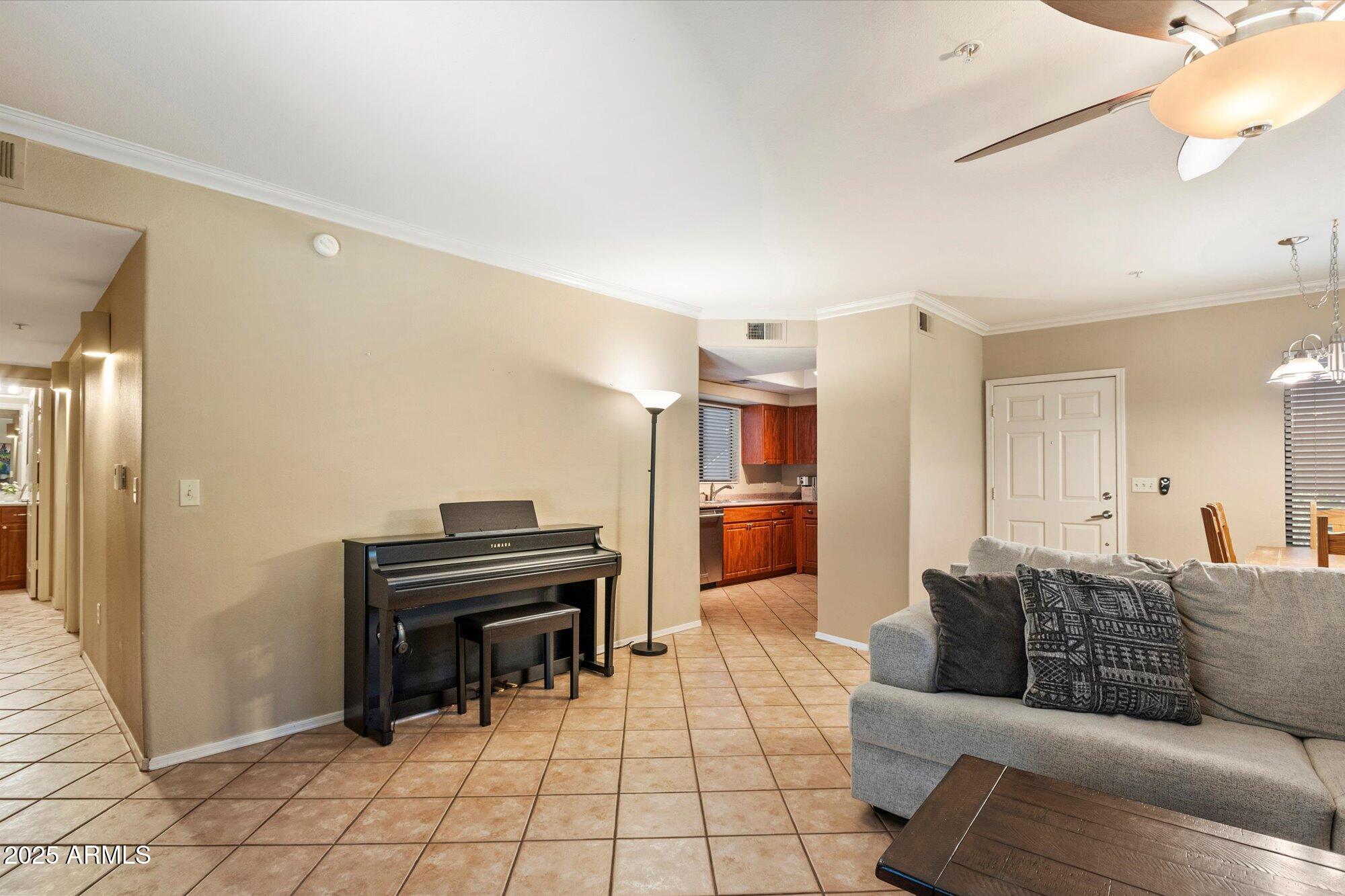 7575 E INDIAN BEND Road, 1007
