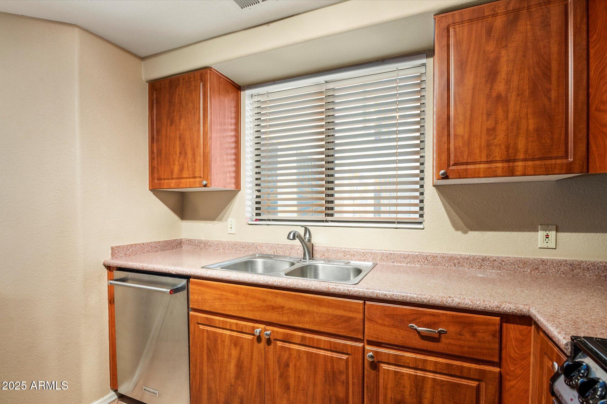 7575 E INDIAN BEND Road, 1007