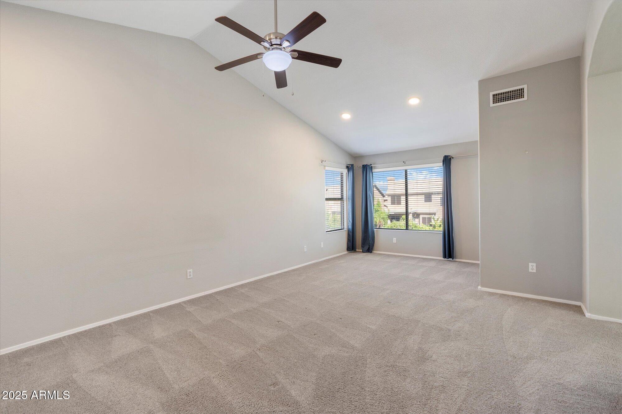 4714 E PRICKLY PEAR Trail