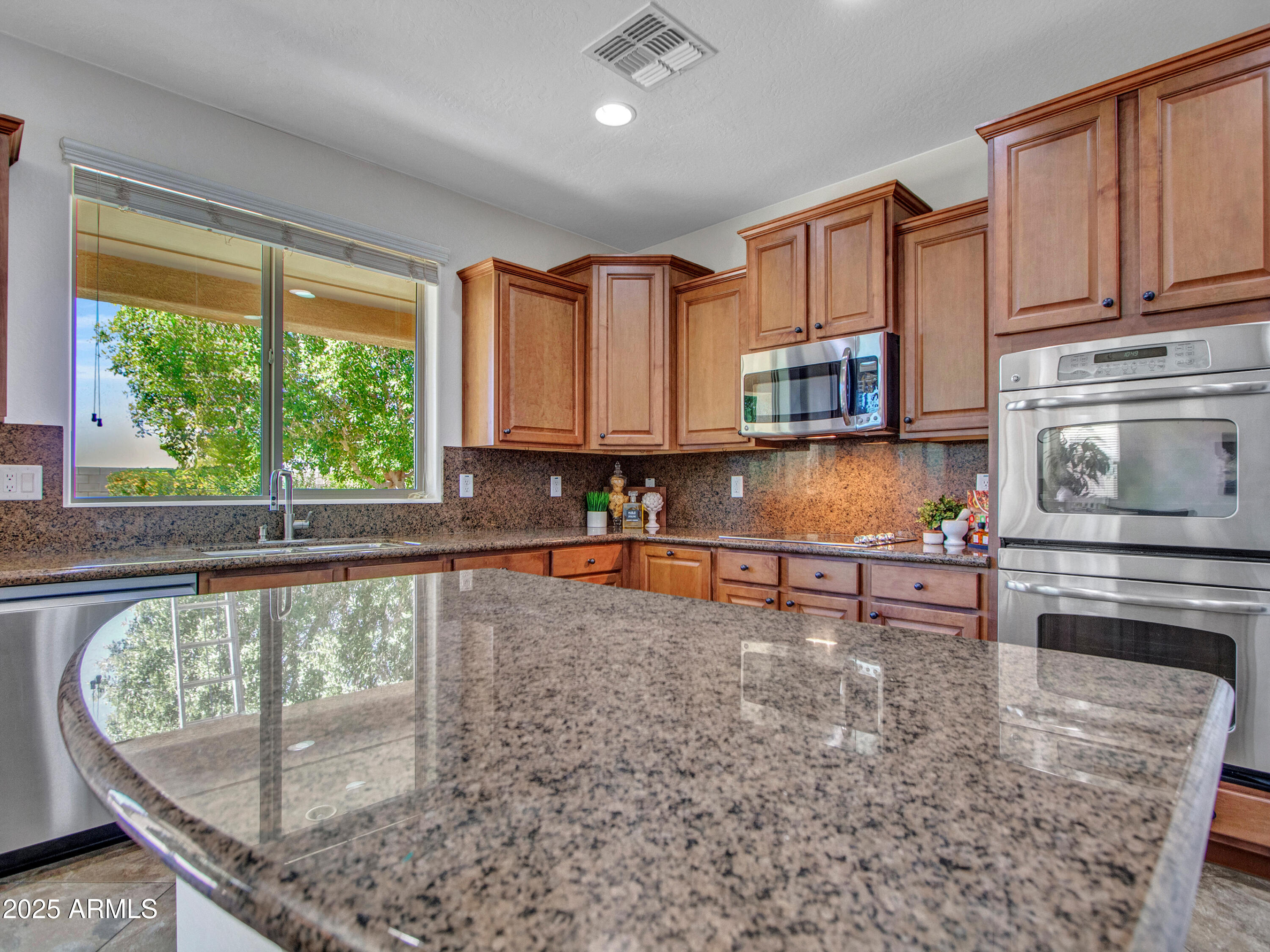 22630 N CANDLELIGHT Court