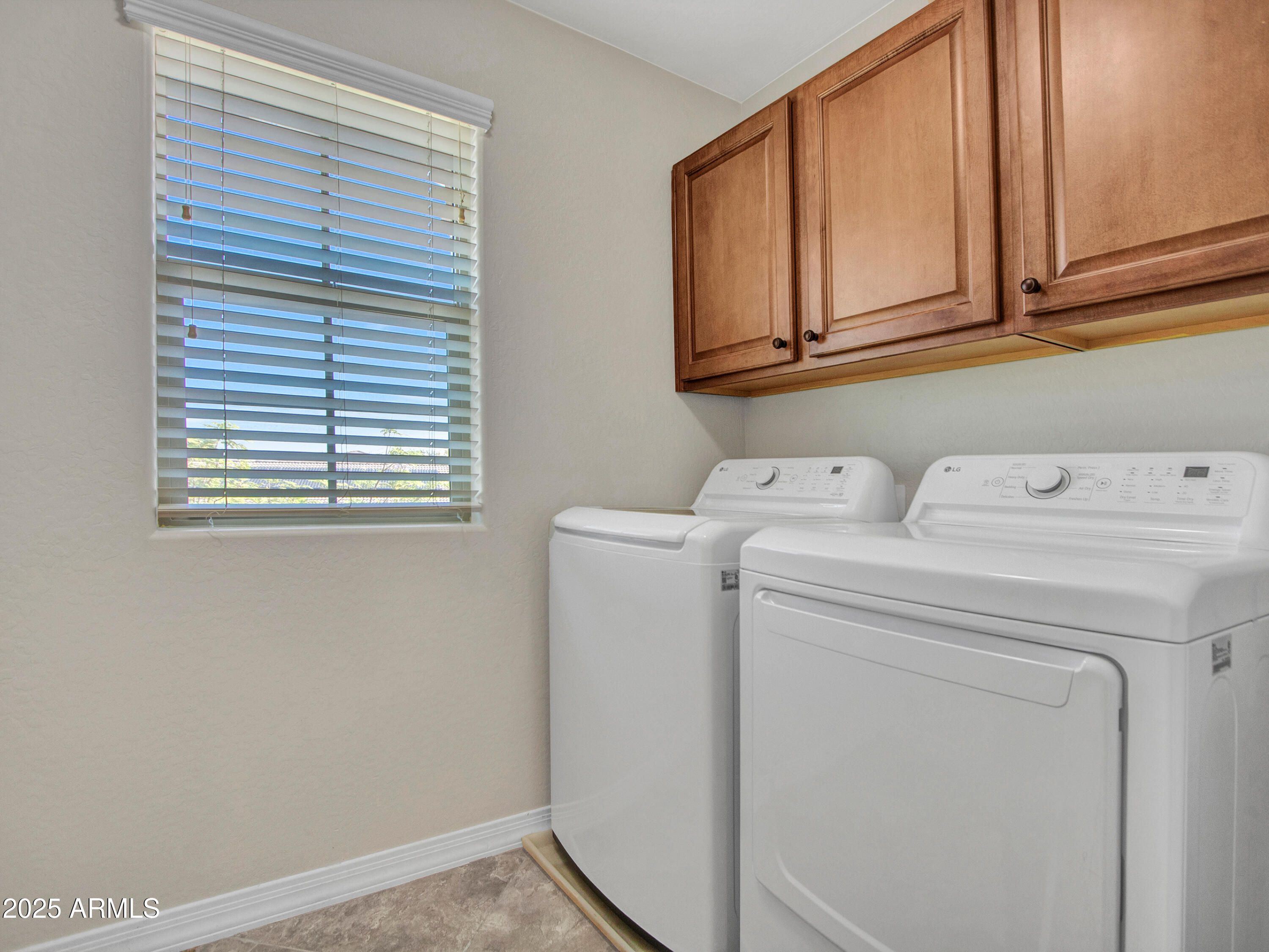 22630 N CANDLELIGHT Court