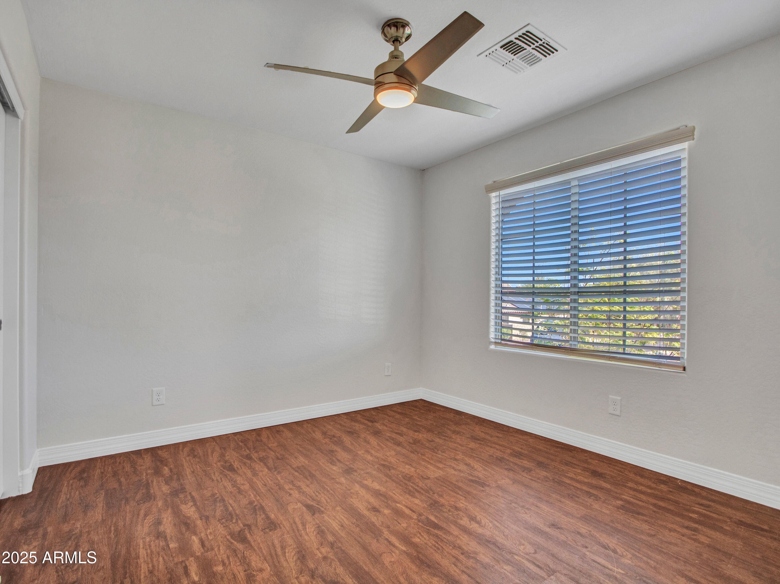 22630 N CANDLELIGHT Court