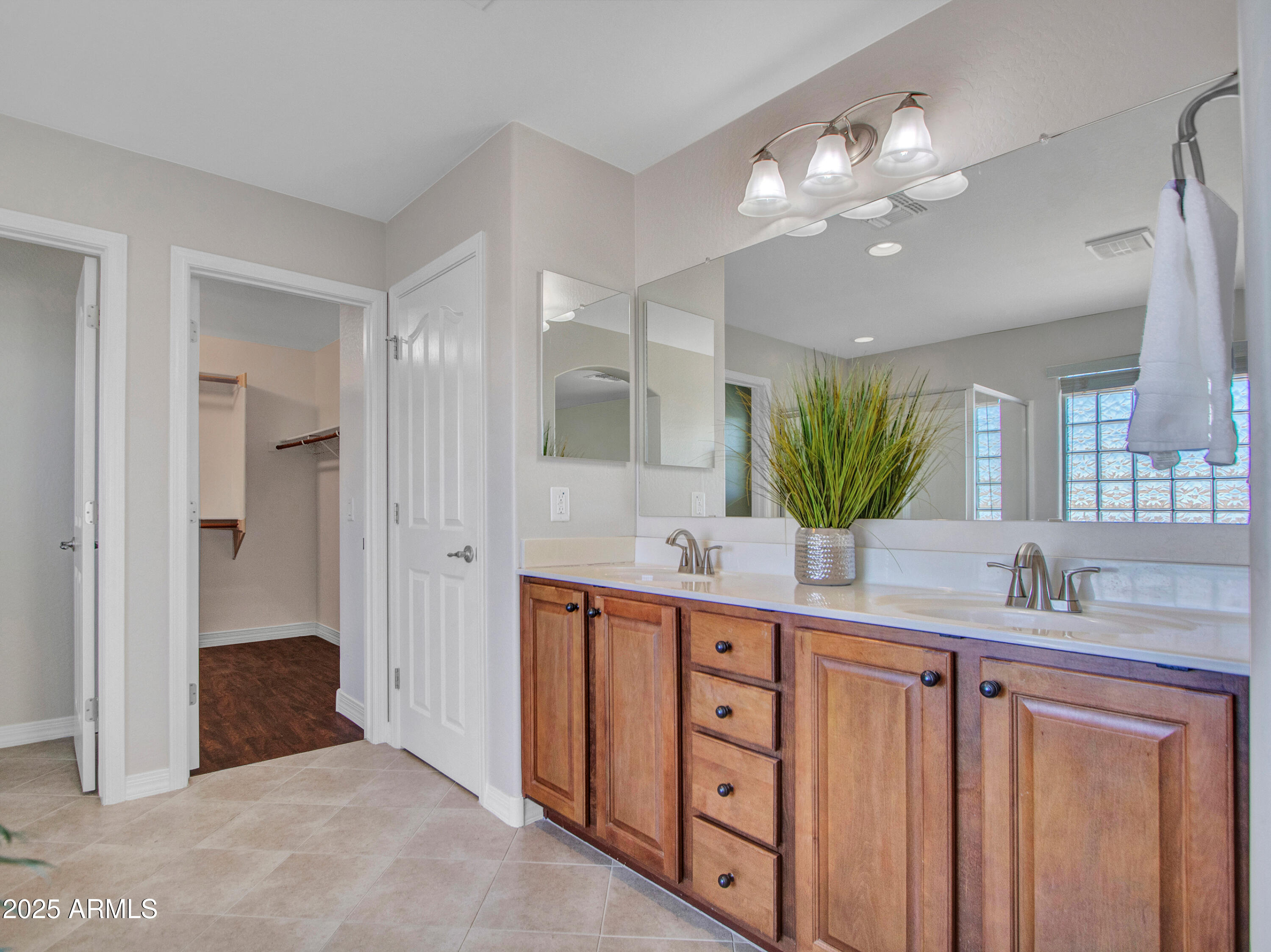 22630 N CANDLELIGHT Court