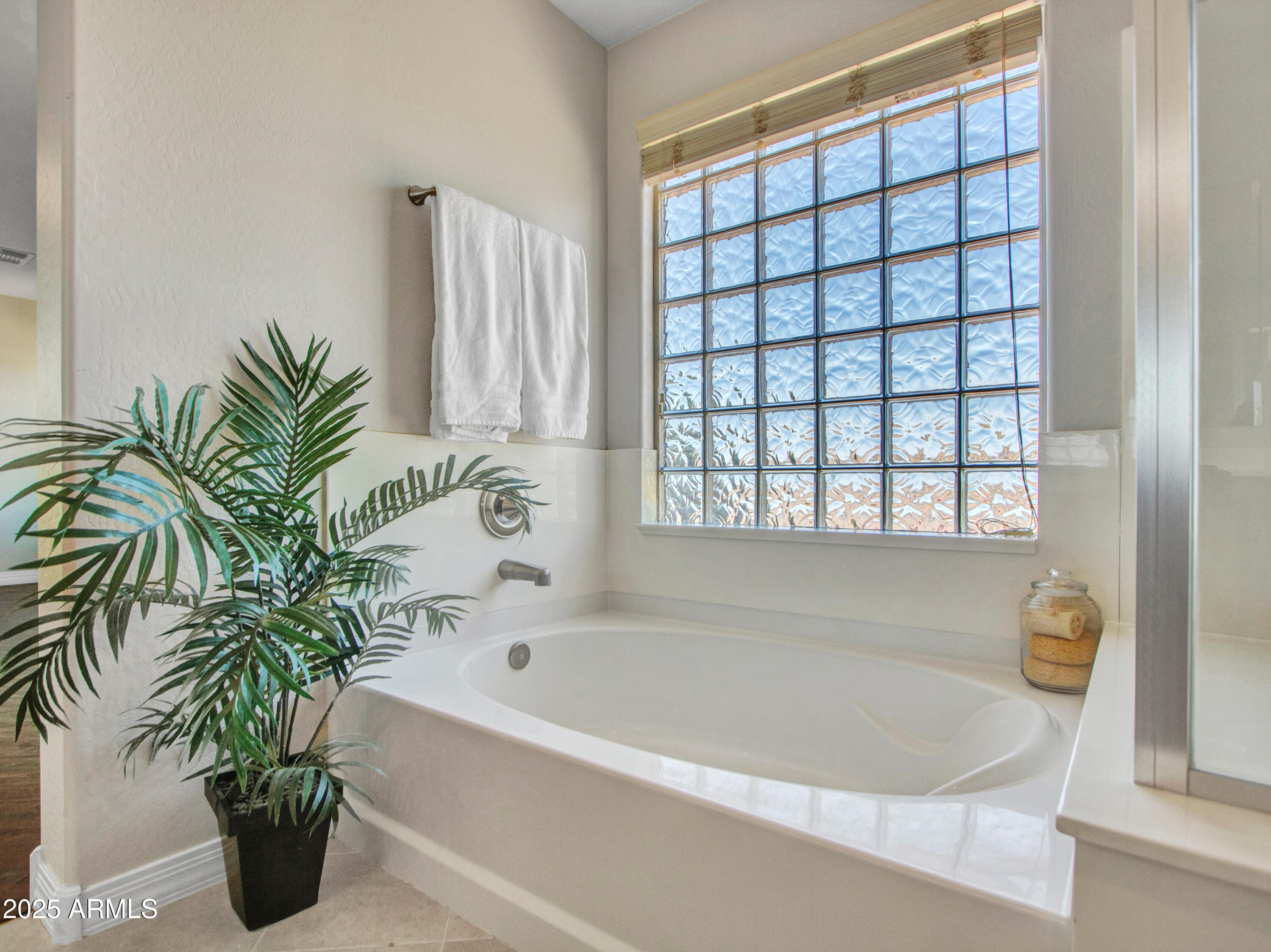 22630 N CANDLELIGHT Court